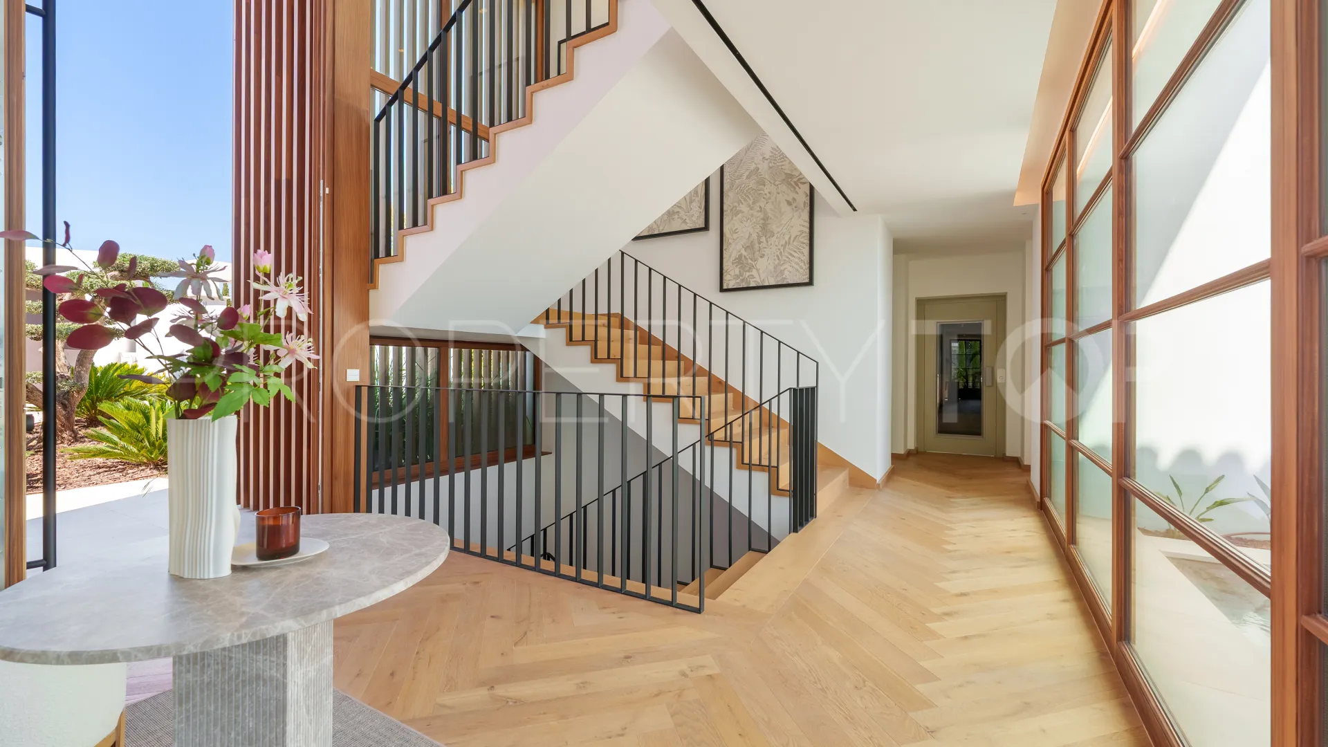 Villa en venta en The Hills con 5 dormitorios