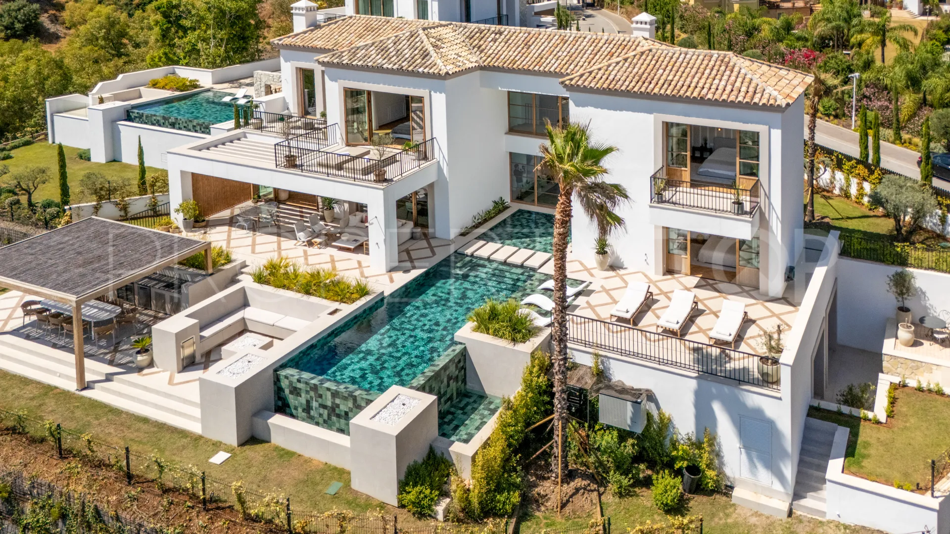 Villa en venta en The Hills con 5 dormitorios