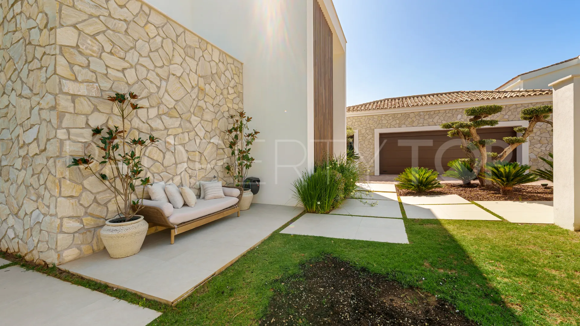 Villa en venta en The Hills con 5 dormitorios