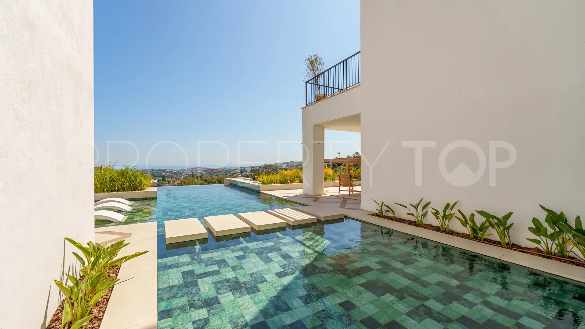 Villa en venta en The Hills con 5 dormitorios