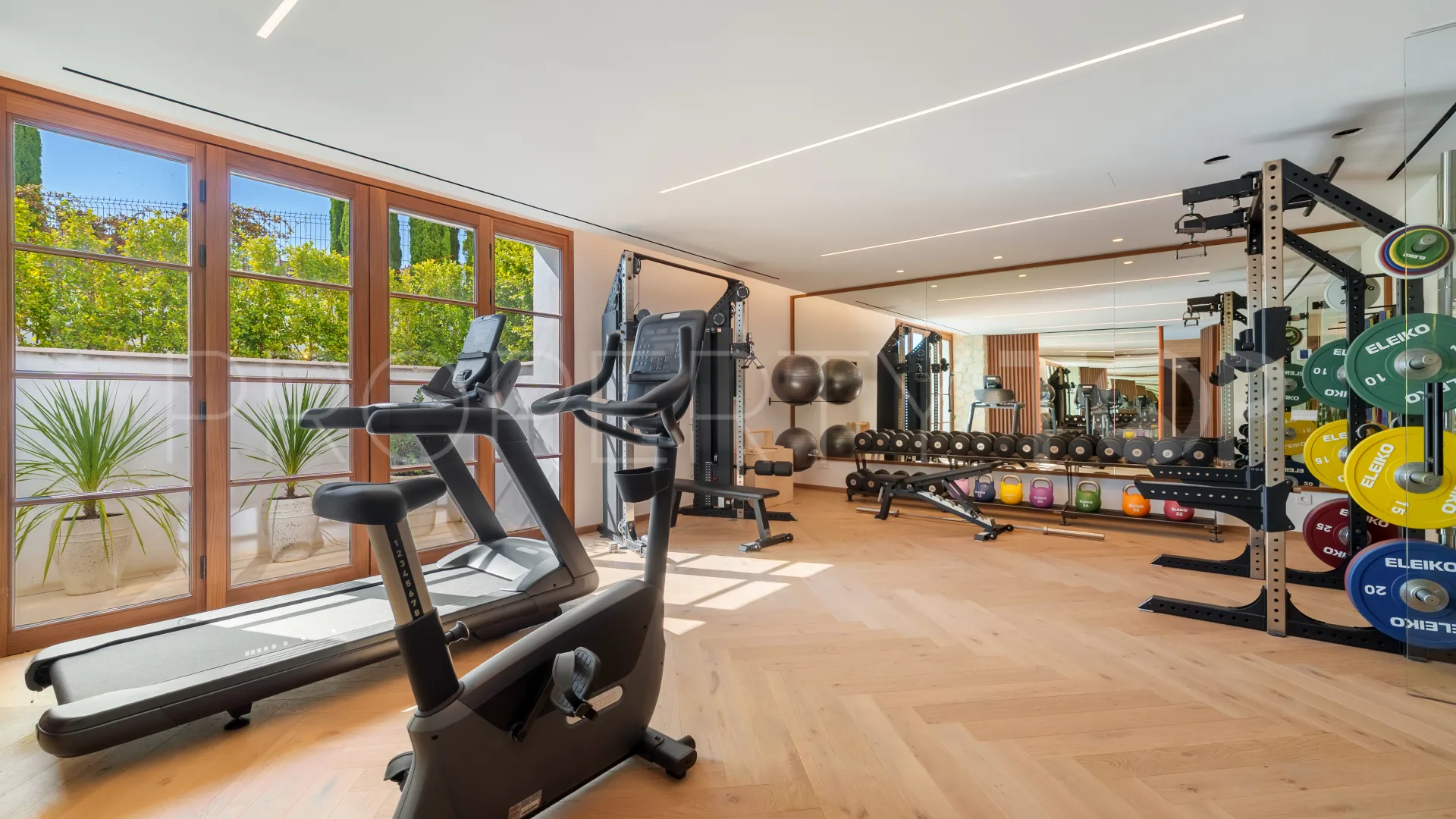 Villa en venta en The Hills con 5 dormitorios