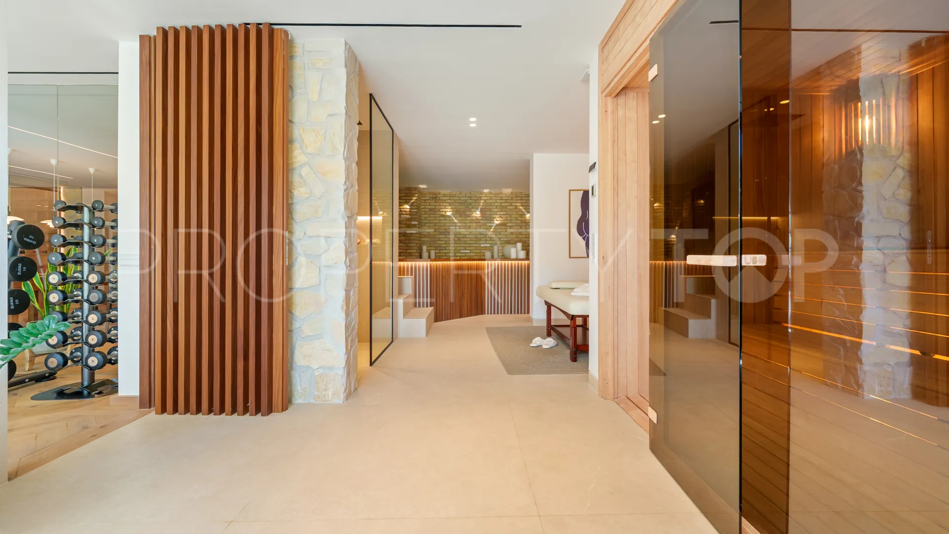 Villa en venta en The Hills con 5 dormitorios