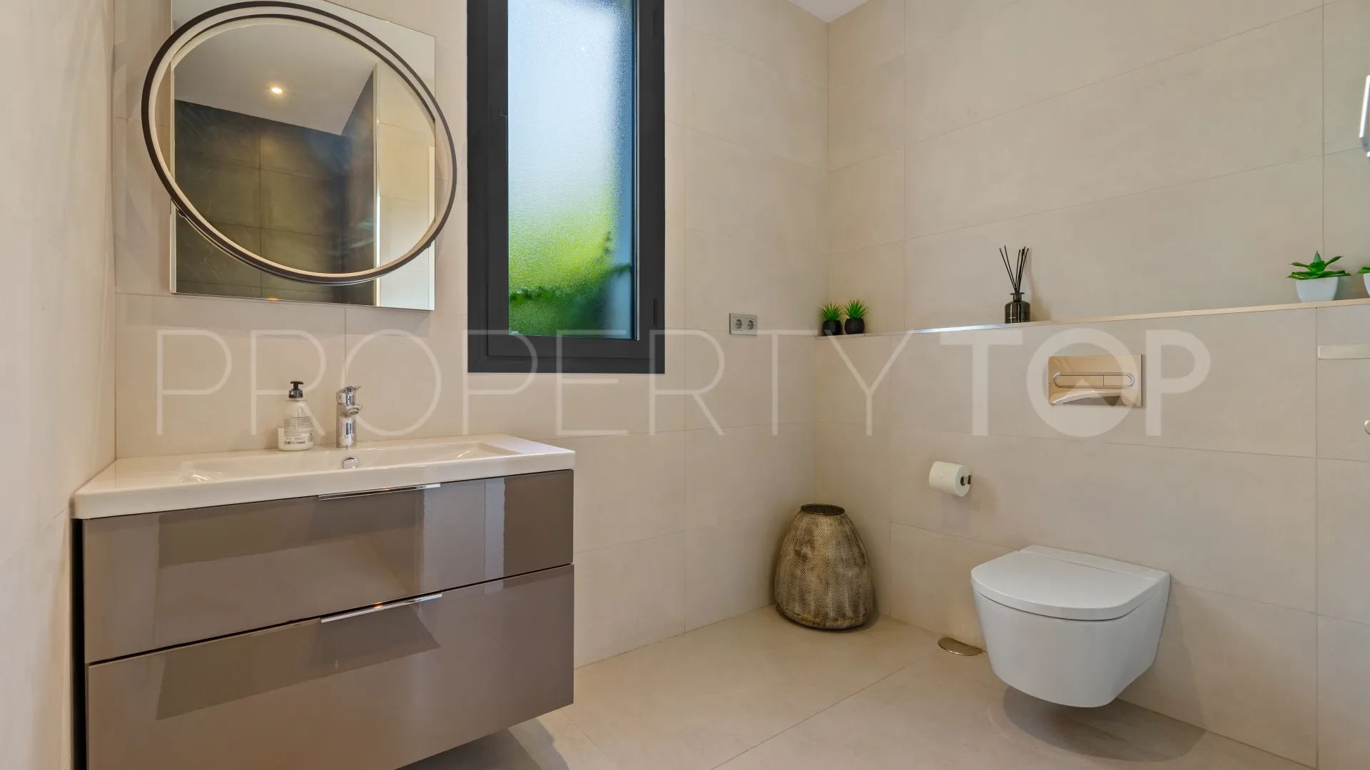 For sale villa with 6 bedrooms in La Quinta