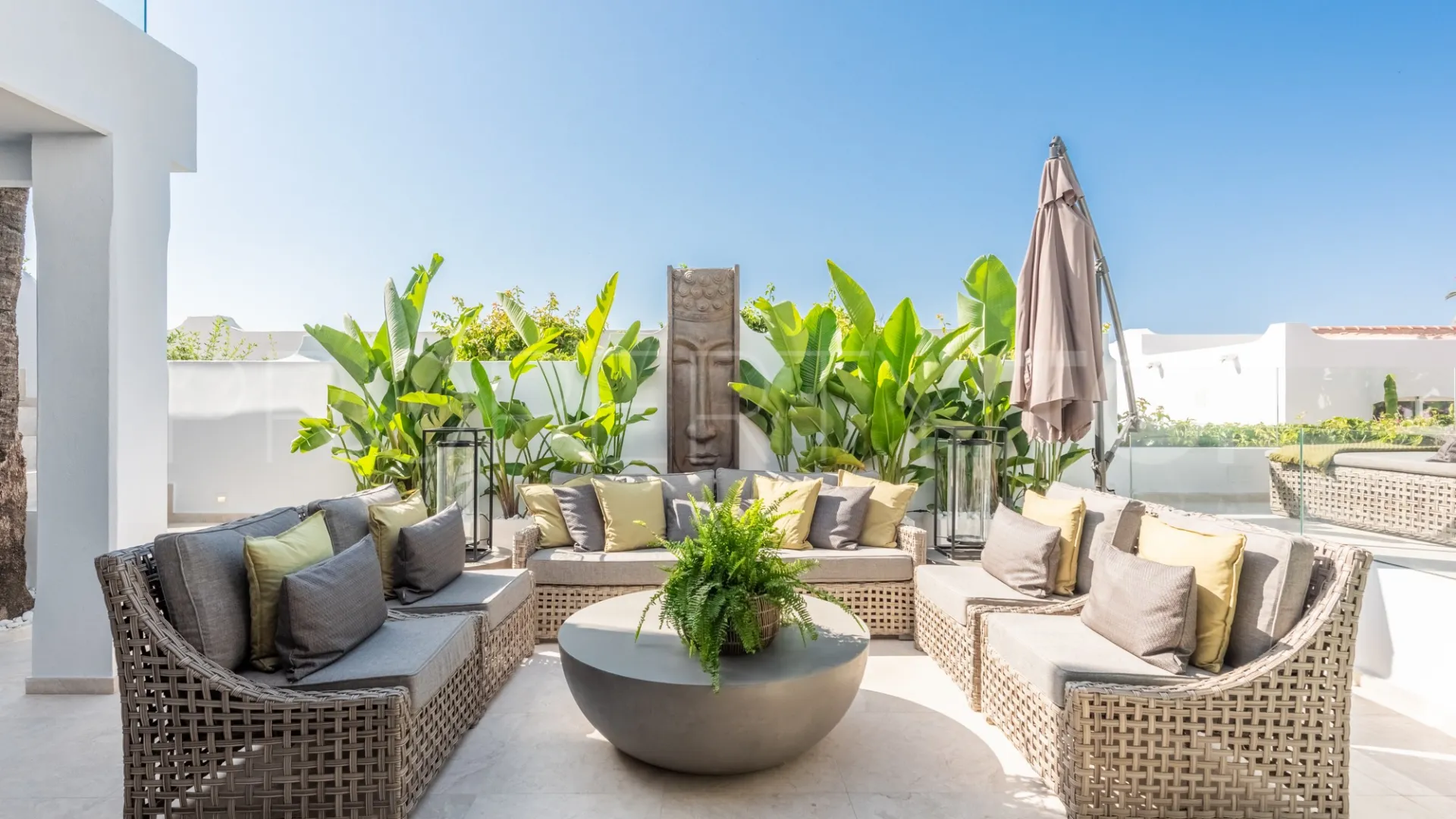 3 bedrooms town house in Oasis de Marbella for sale