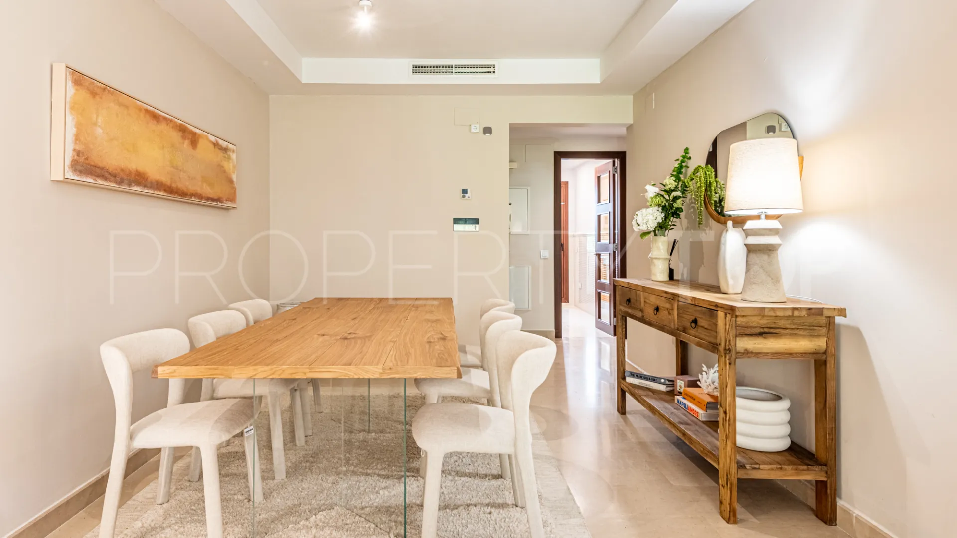 Ground floor apartment for sale in Medina de Banús with 2 bedrooms