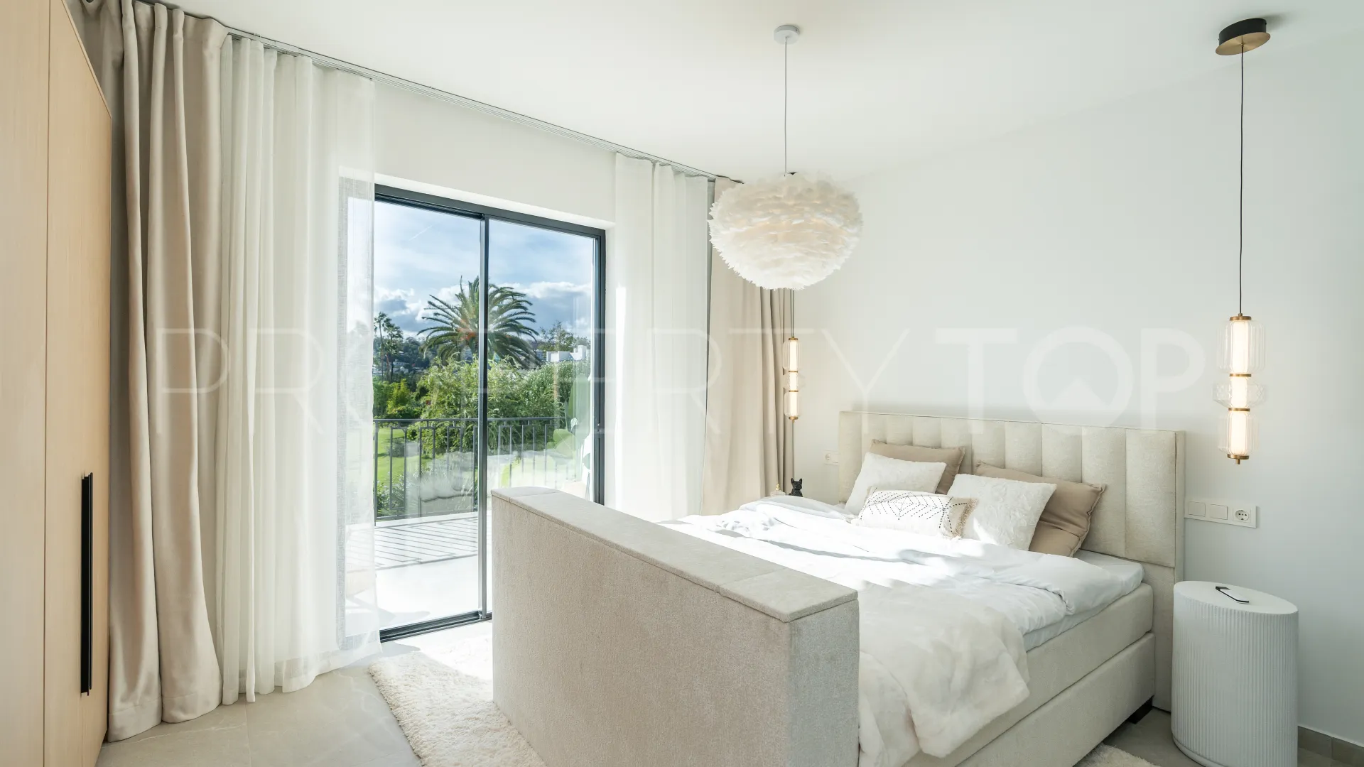 Town house for sale in La Rinconada with 4 bedrooms