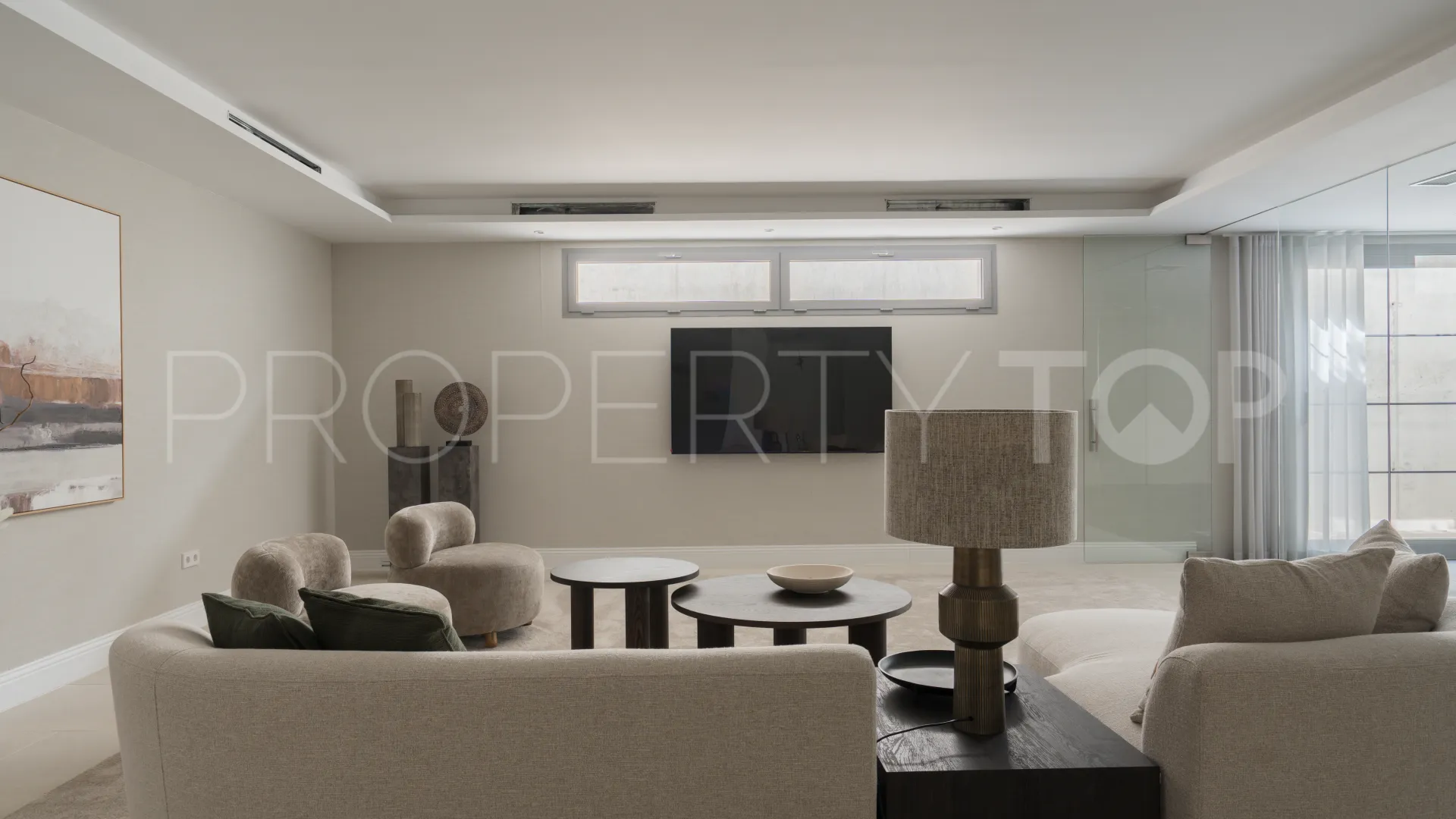 Comprar villa de 4 dormitorios en Los Arqueros