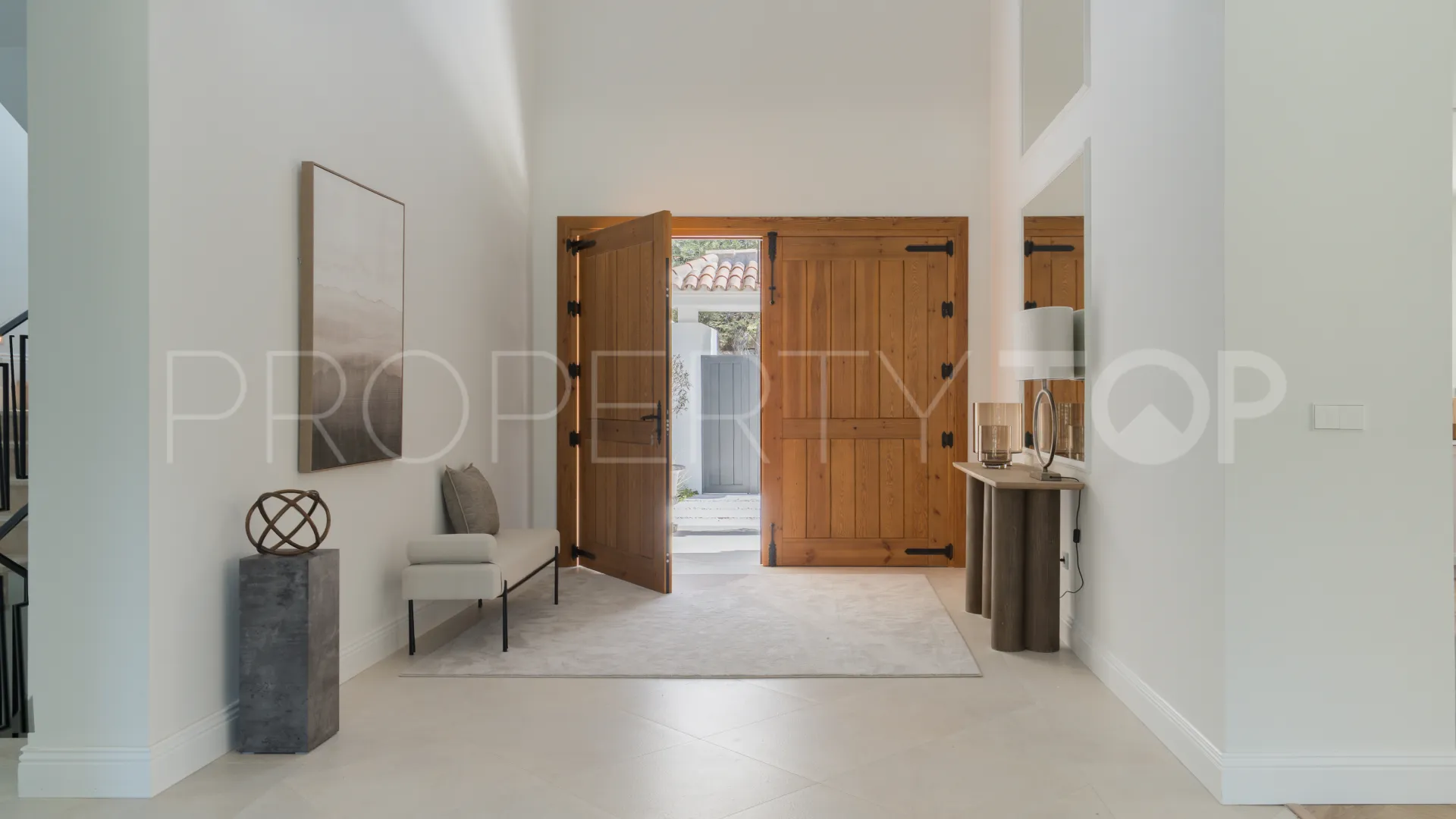Comprar villa de 4 dormitorios en Los Arqueros