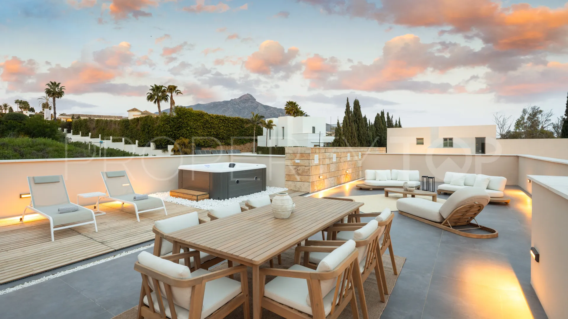 5 bedrooms villa for sale in La Cerquilla