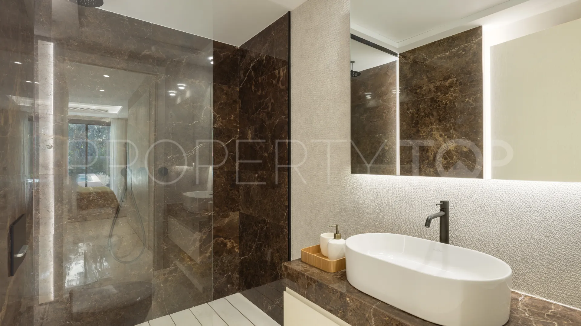 5 bedrooms villa for sale in La Cerquilla