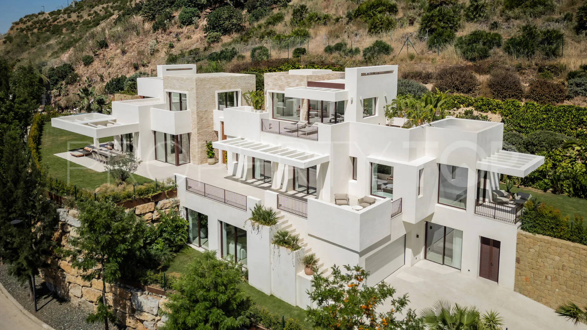 Villa de 4 dormitorios en venta en Real de La Quinta