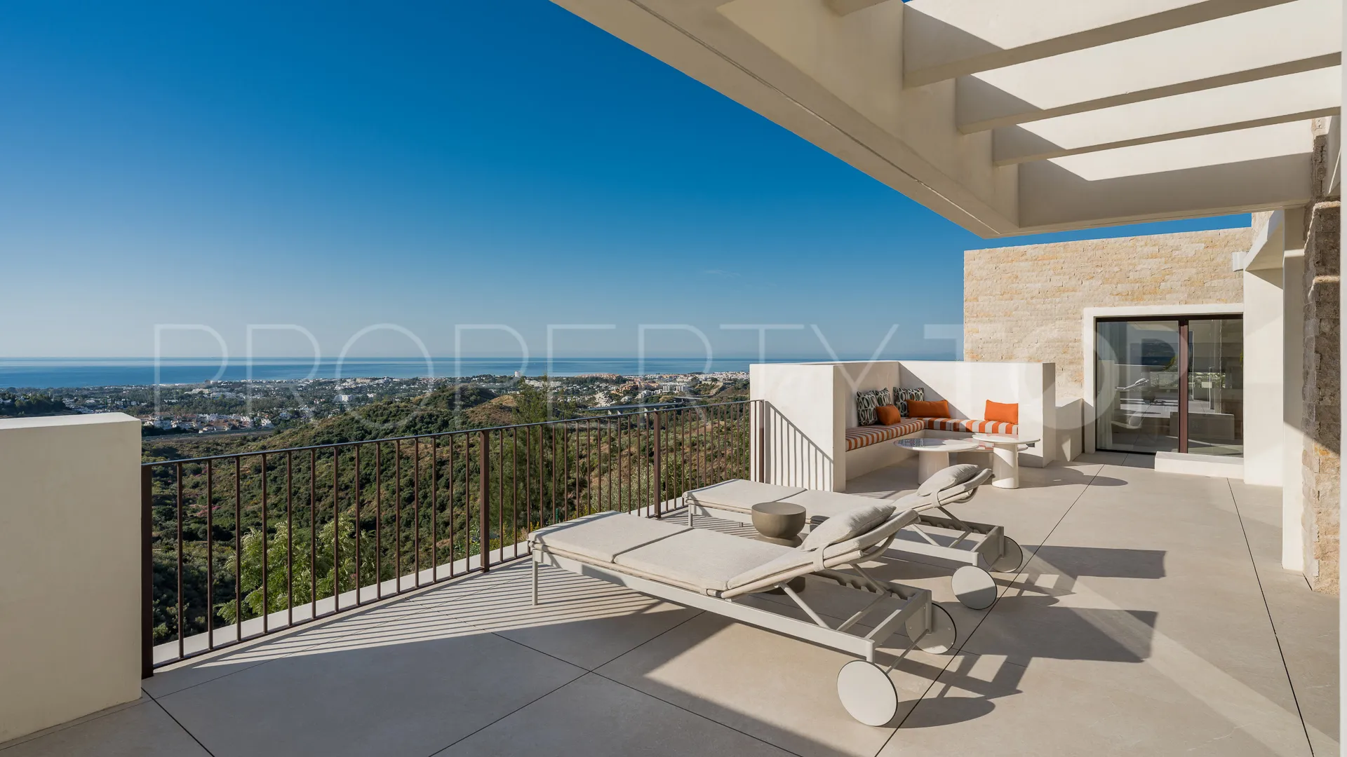 Villa de 4 dormitorios en venta en Real de La Quinta