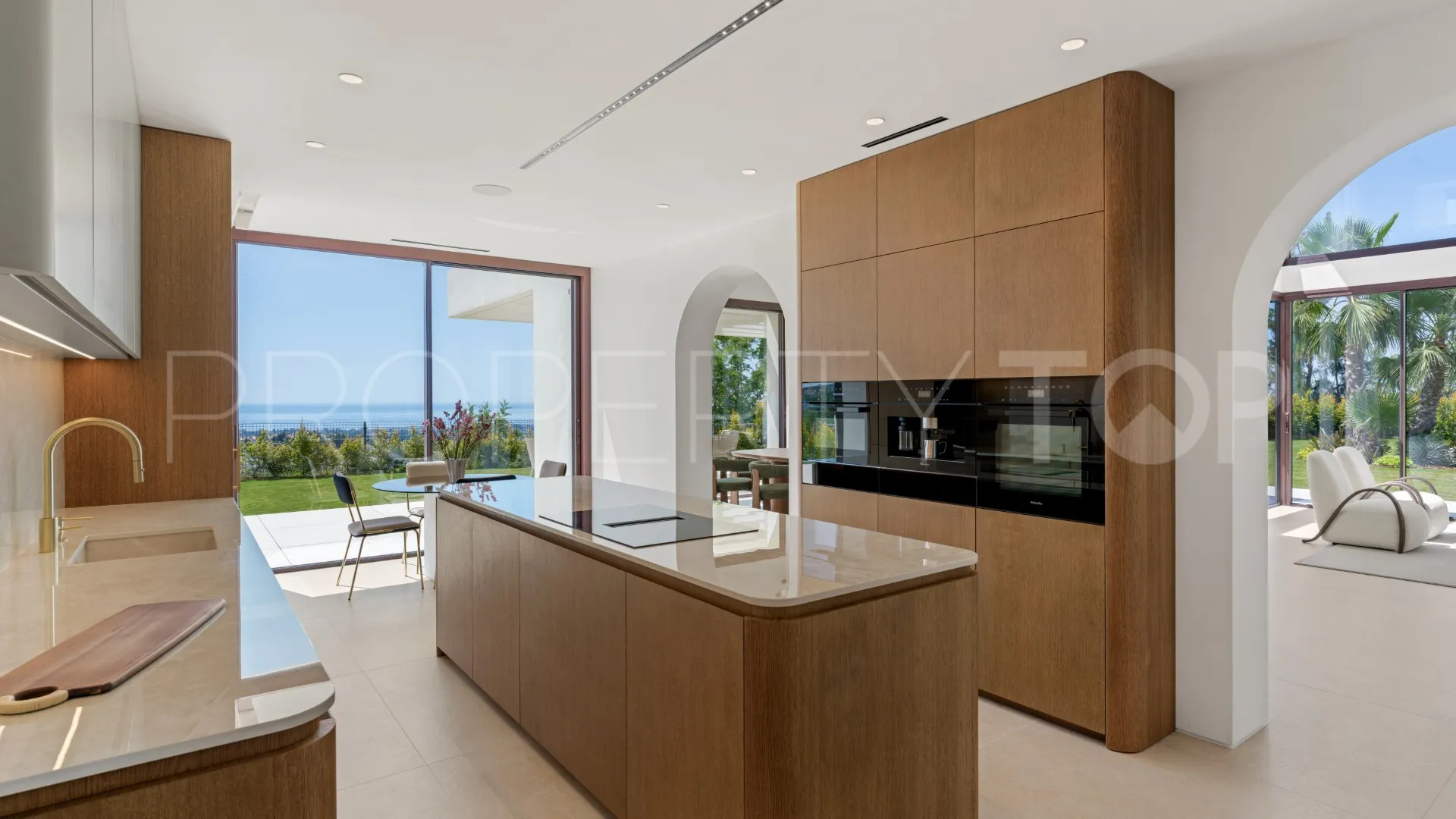 Villa de 4 dormitorios en venta en Real de La Quinta