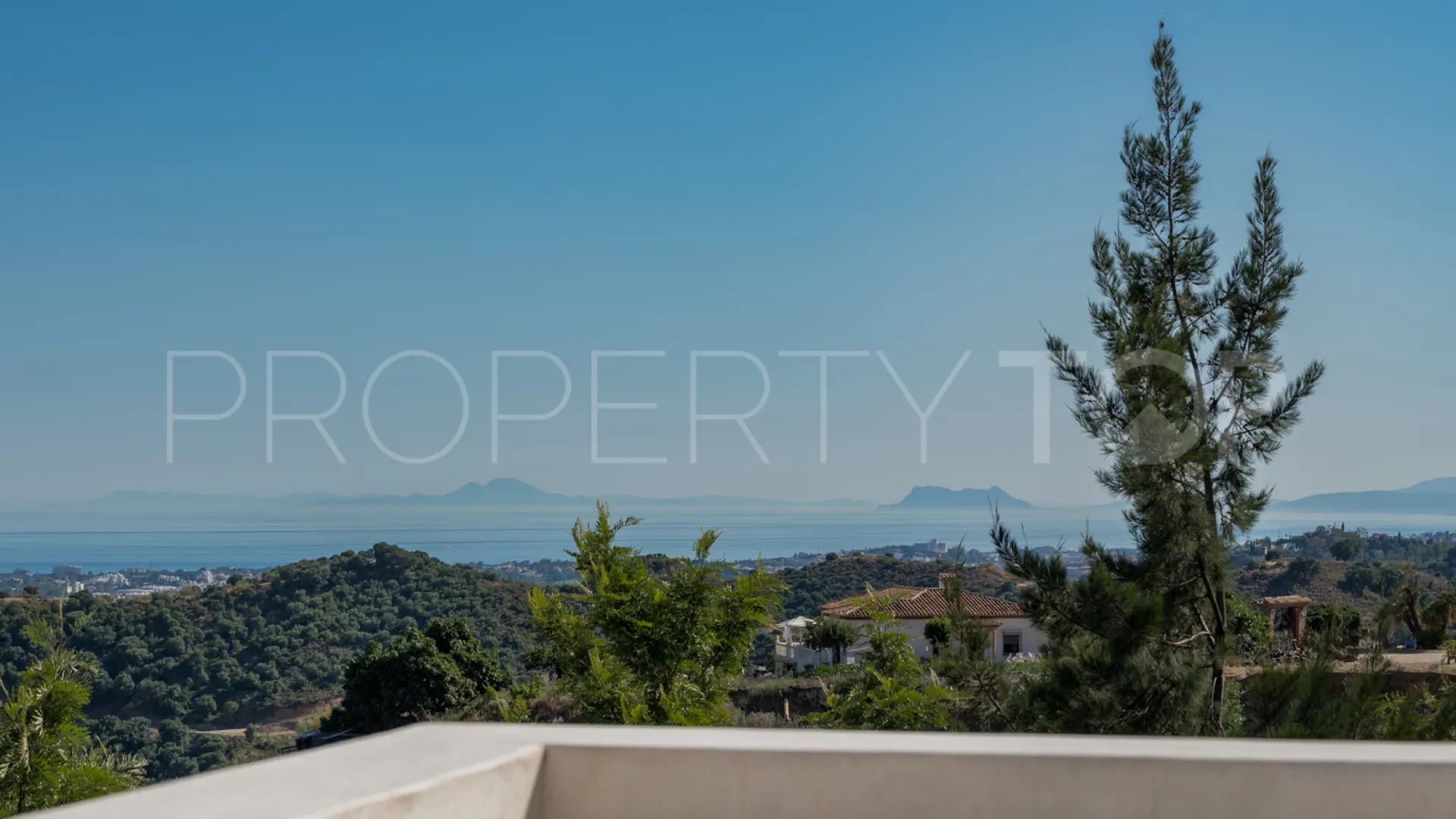 Villa de 4 dormitorios en venta en Real de La Quinta