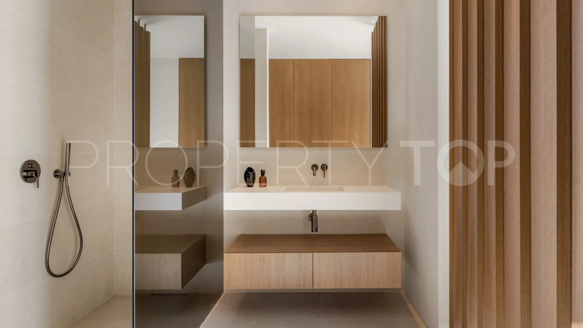 Villa de 4 dormitorios en venta en Real de La Quinta