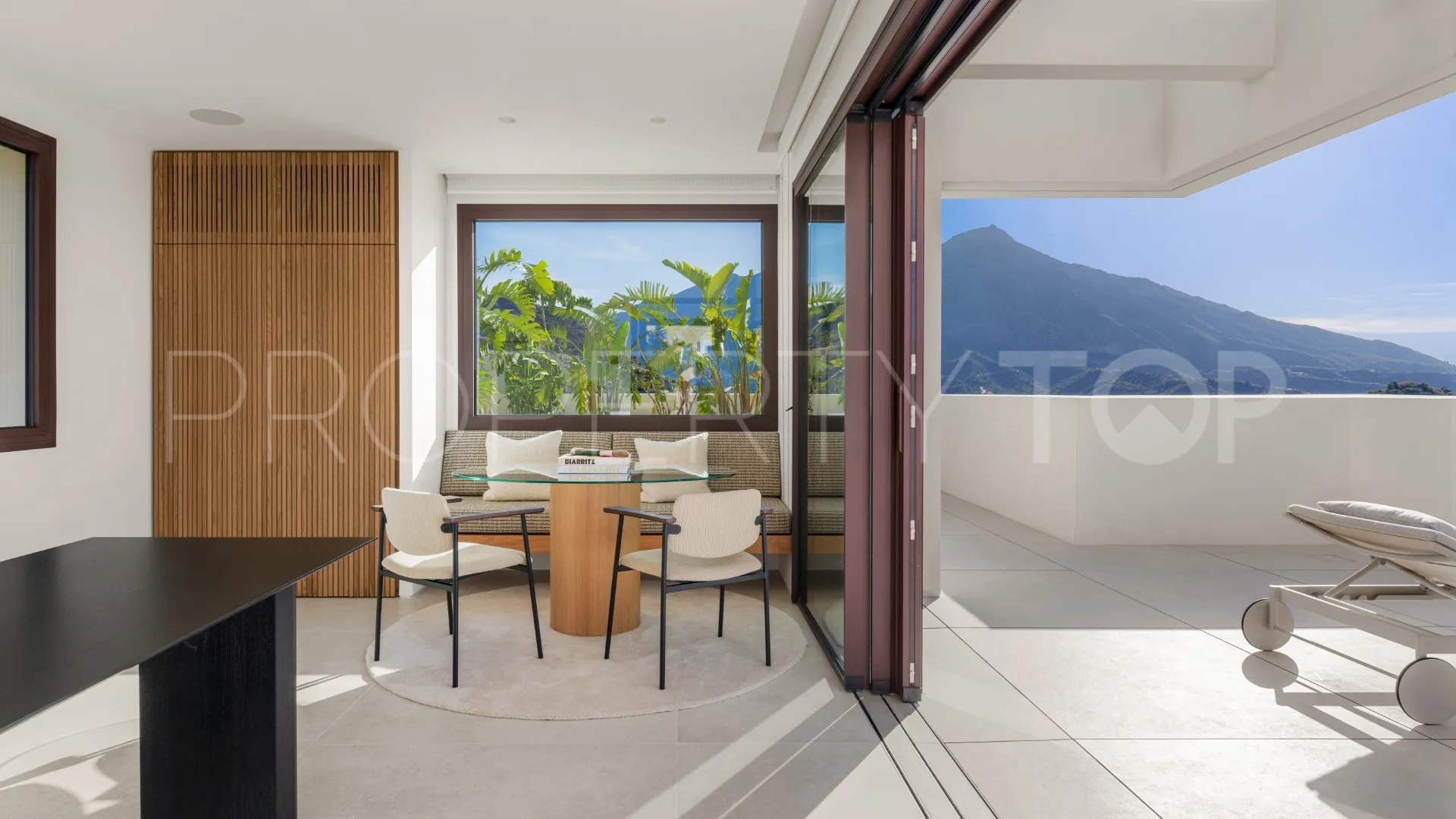 Villa de 4 dormitorios en venta en Real de La Quinta