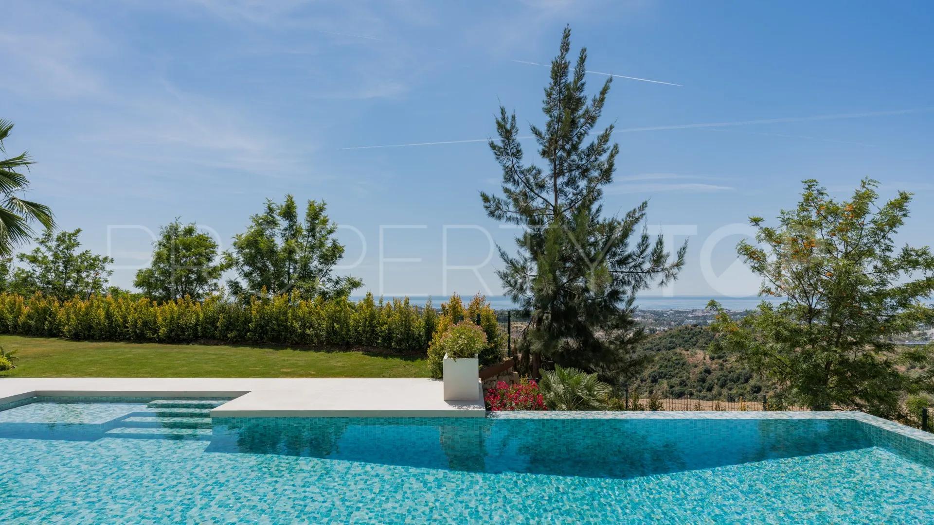 Villa de 4 dormitorios en venta en Real de La Quinta