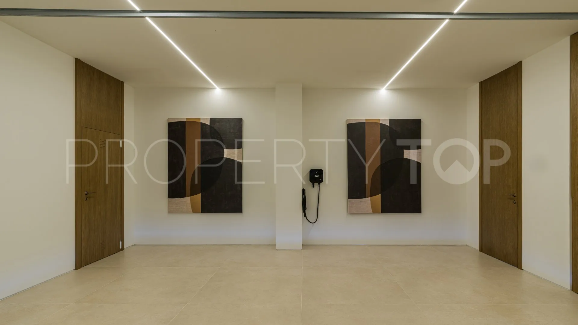 Villa de 4 dormitorios en venta en Real de La Quinta