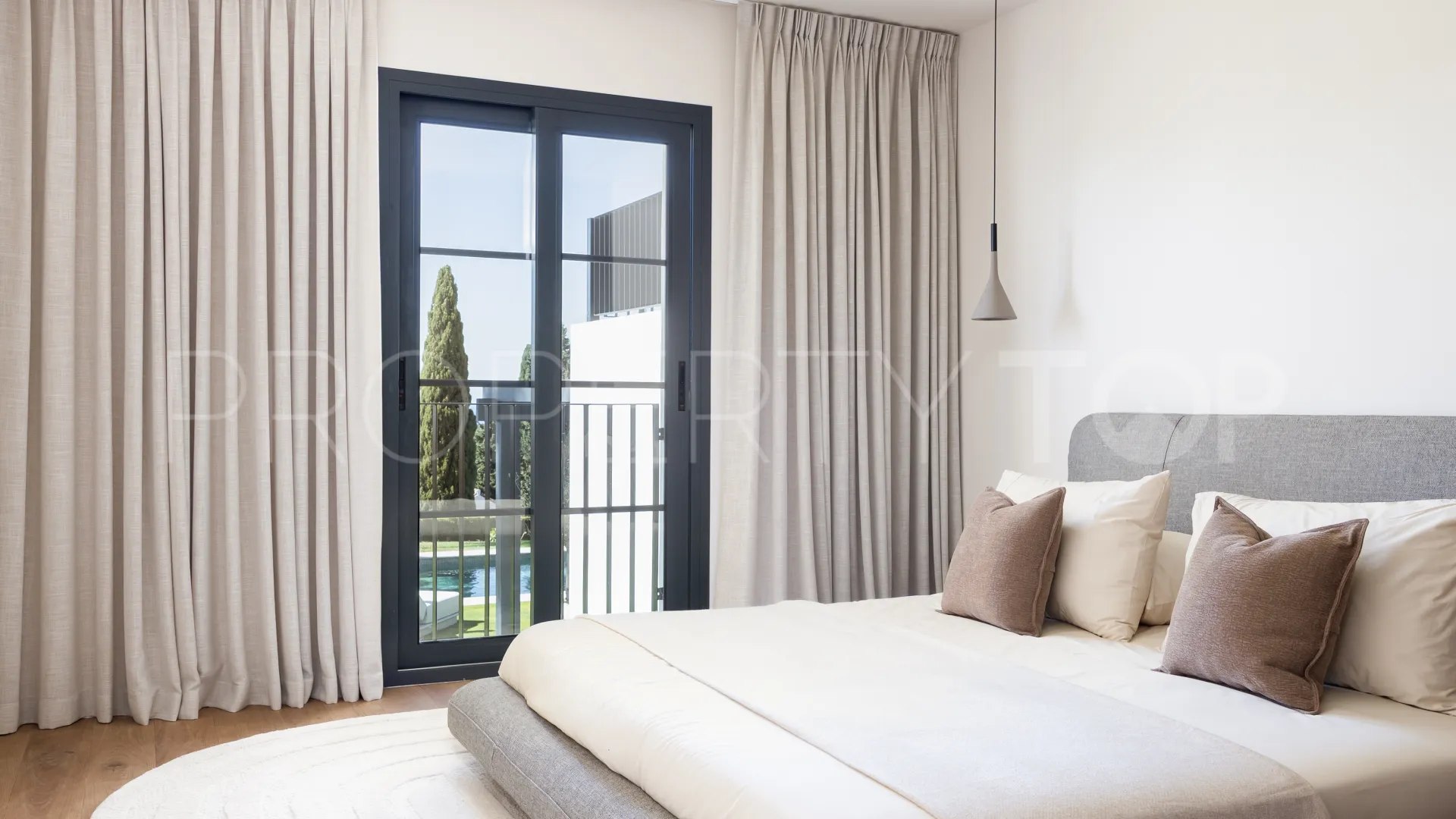 Villa de 4 dormitorios en venta en Paraiso Alto