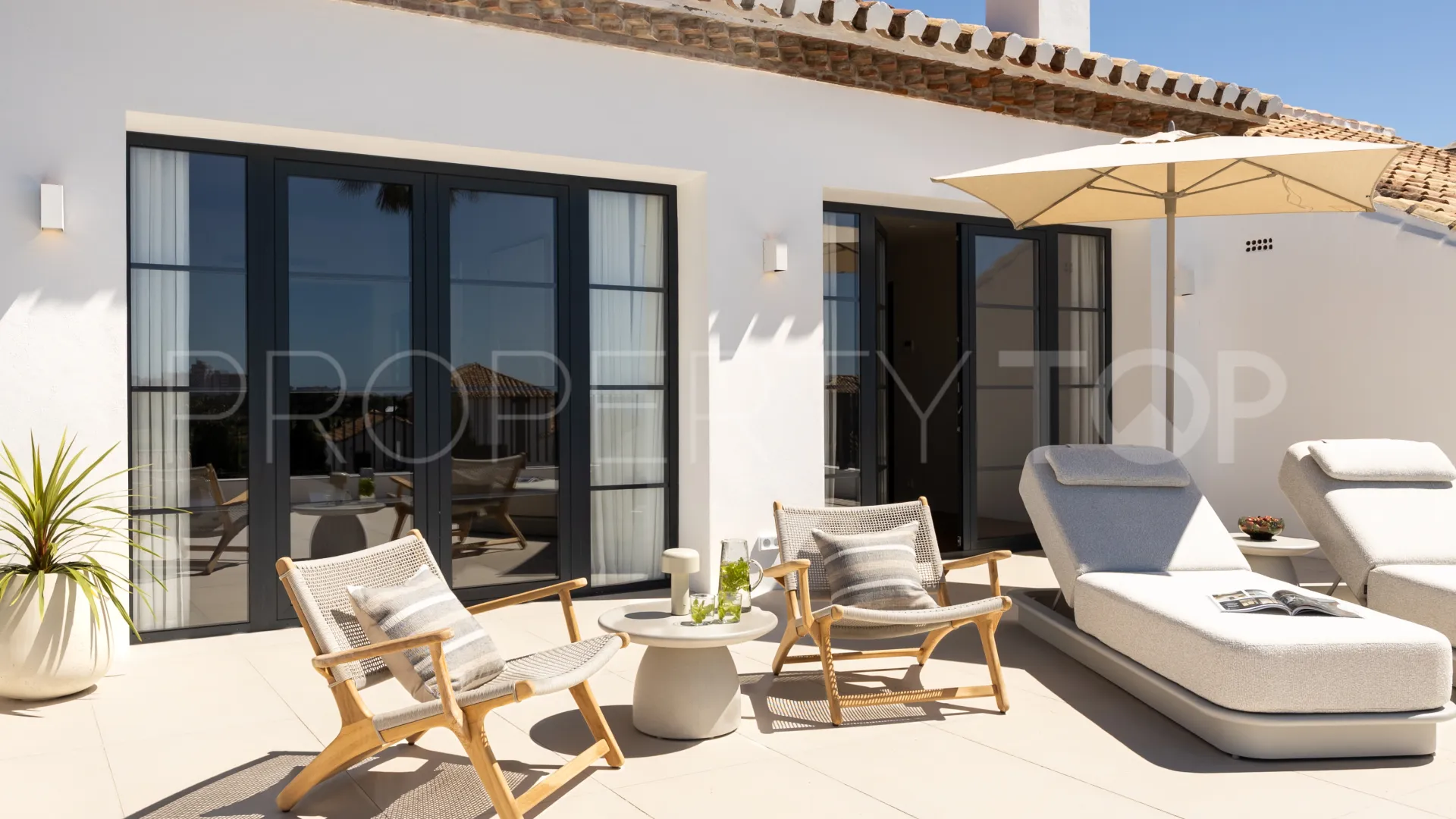 Villa de 4 dormitorios en venta en Paraiso Alto