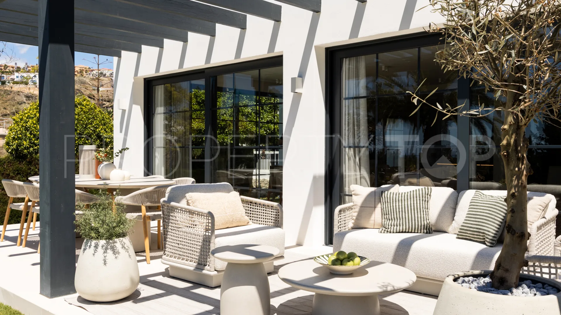 Villa de 4 dormitorios en venta en Paraiso Alto