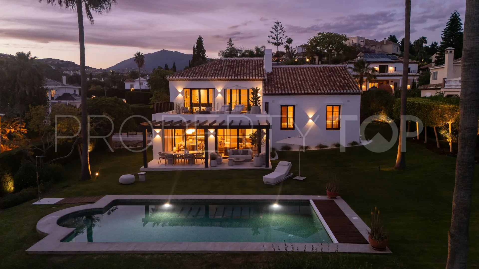 Villa de 4 dormitorios en venta en Paraiso Alto
