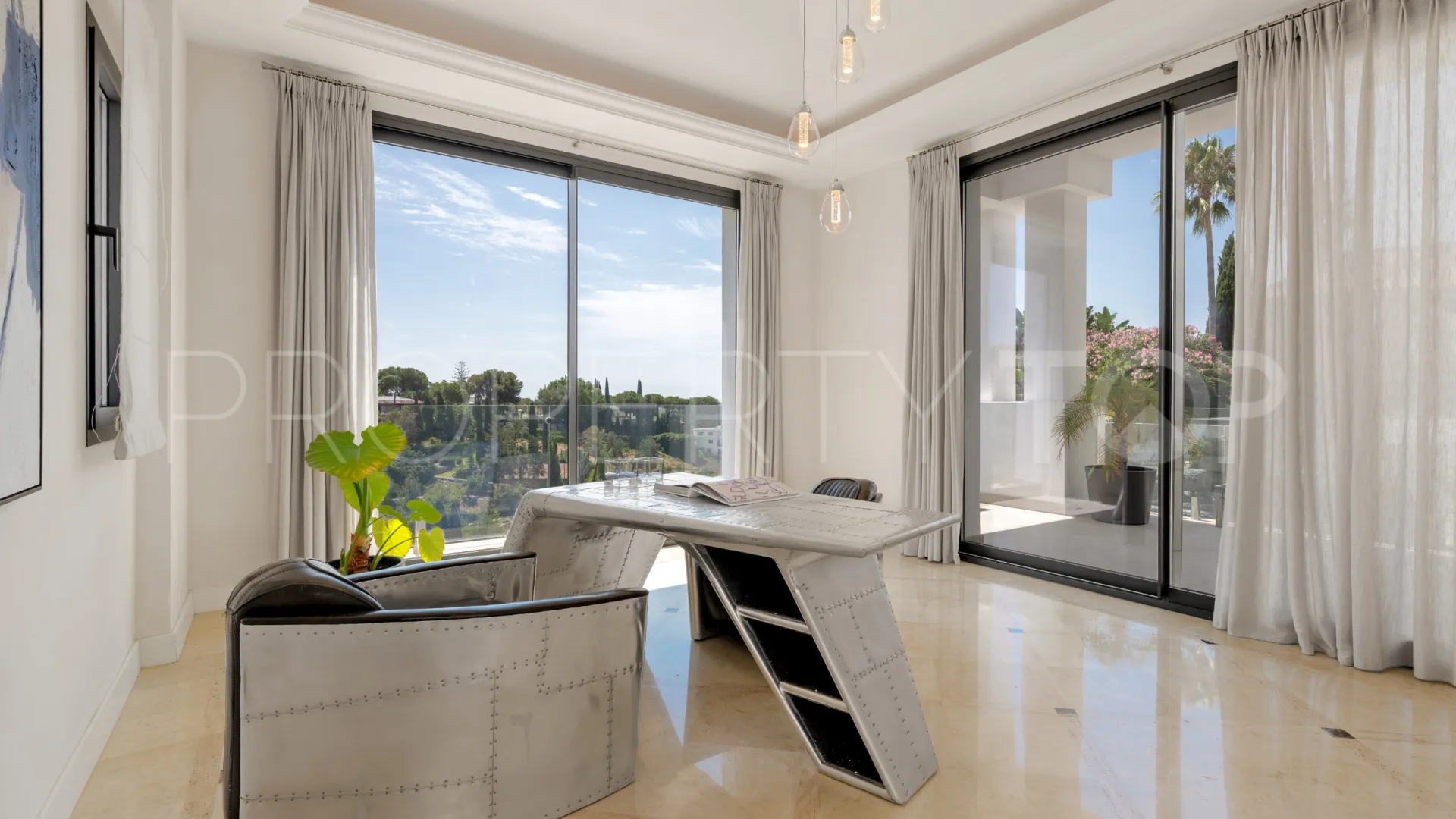 Villa for sale in Los Flamingos