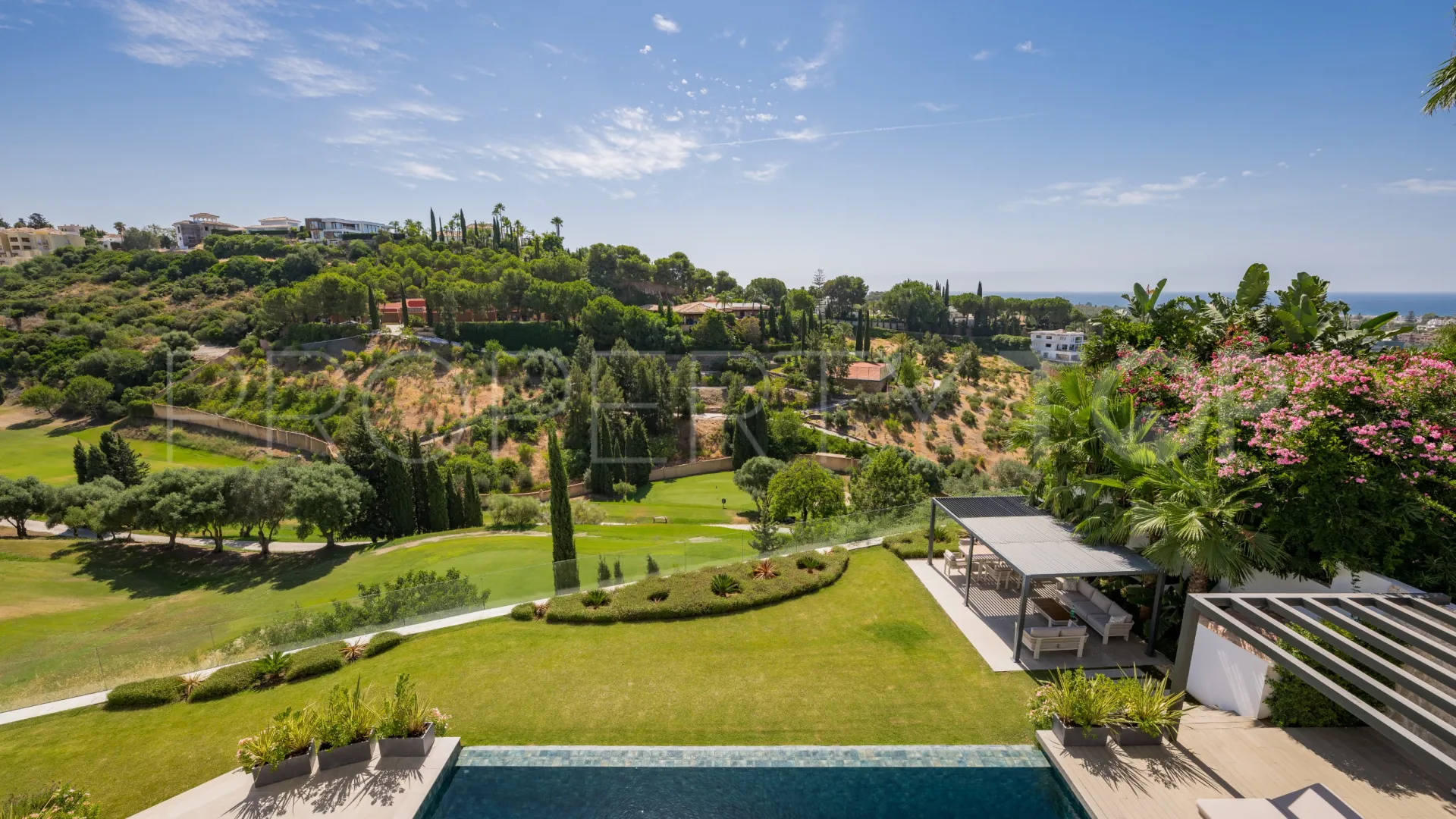 Villa for sale in Los Flamingos