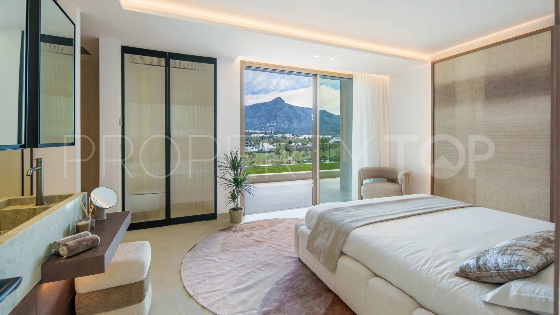 Villa en venta en Aloha de 5 dormitorios