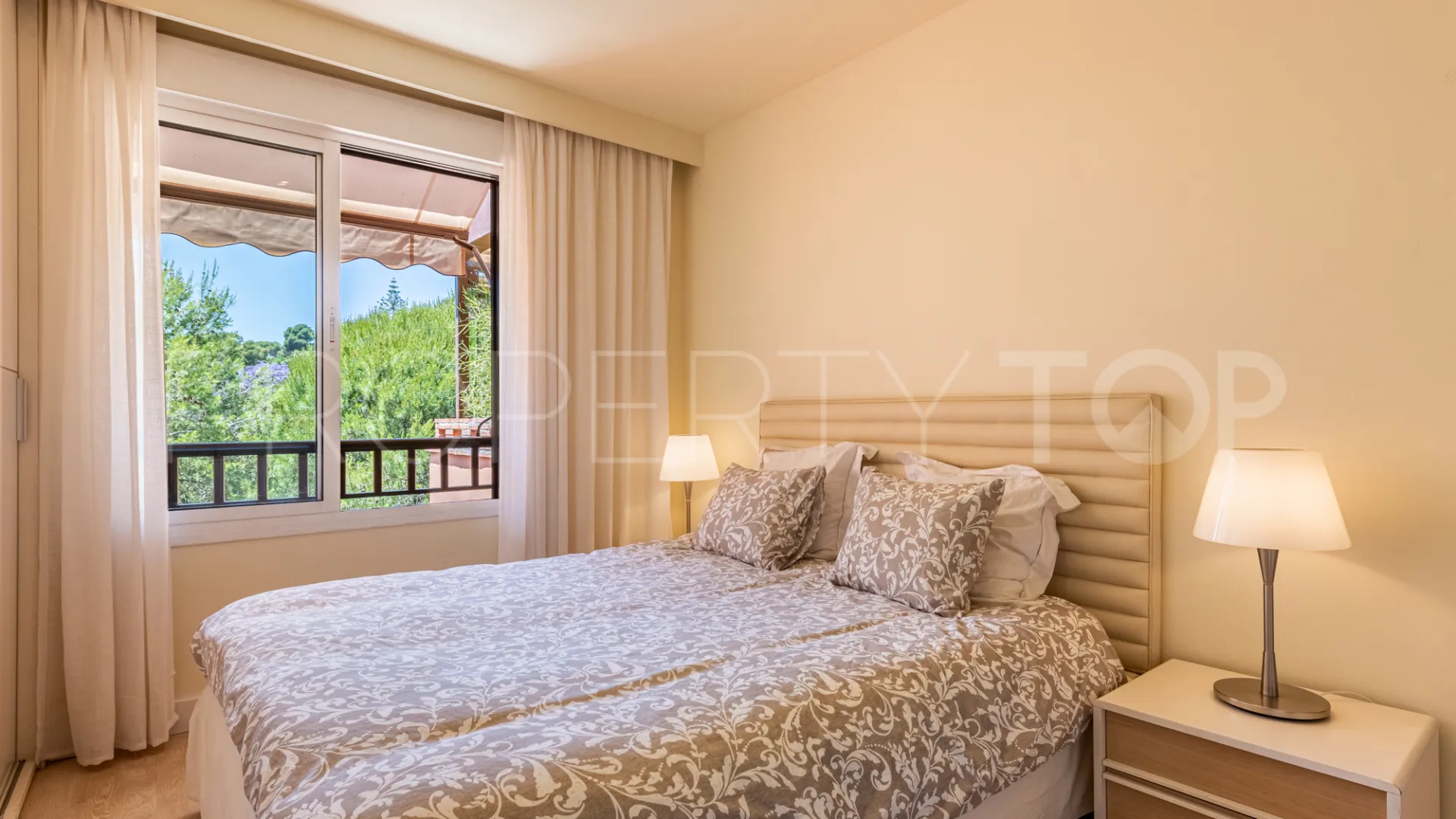 For sale apartment in Costa Nagüeles III with 3 bedrooms