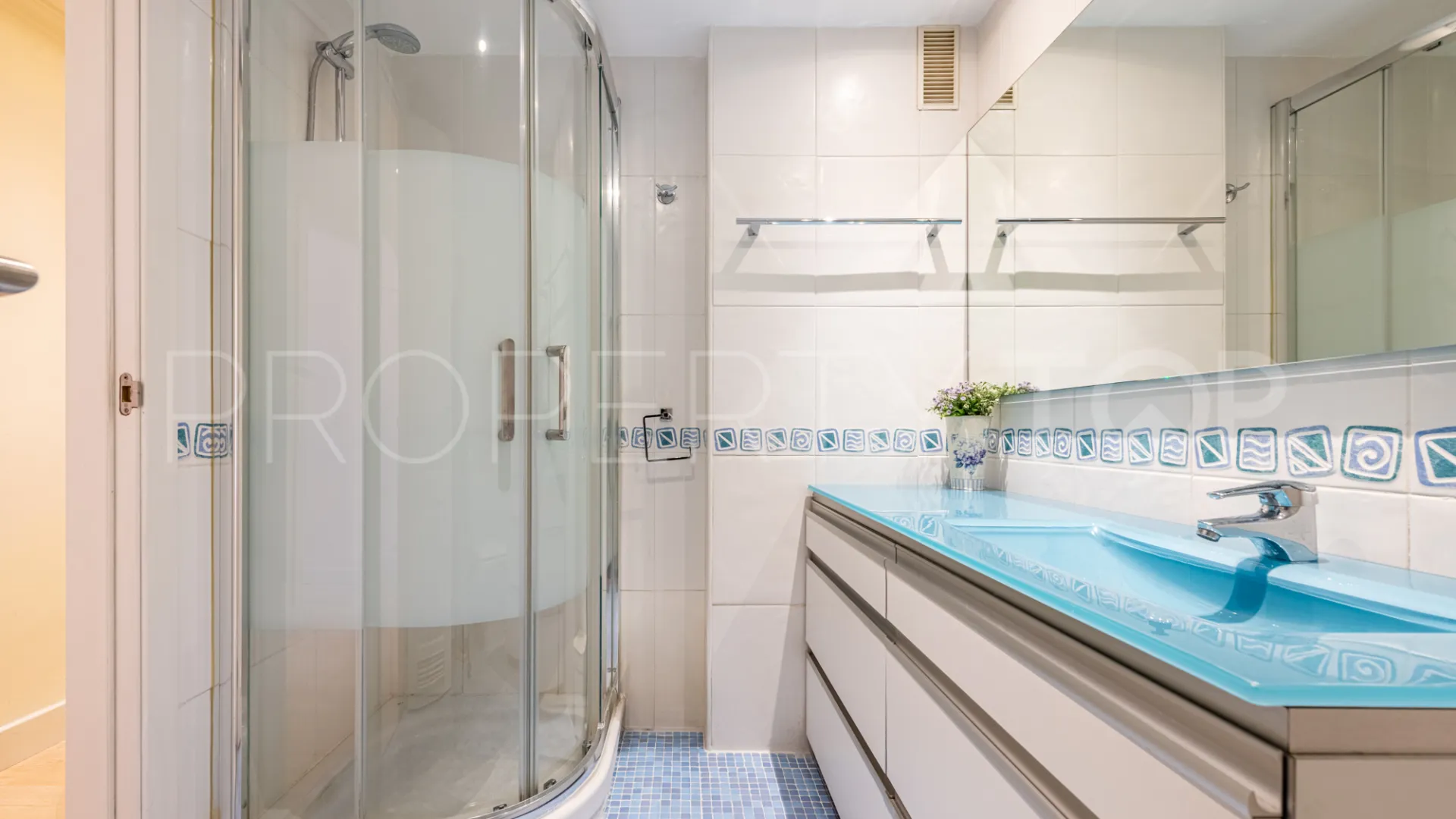 For sale apartment in Costa Nagüeles III with 3 bedrooms