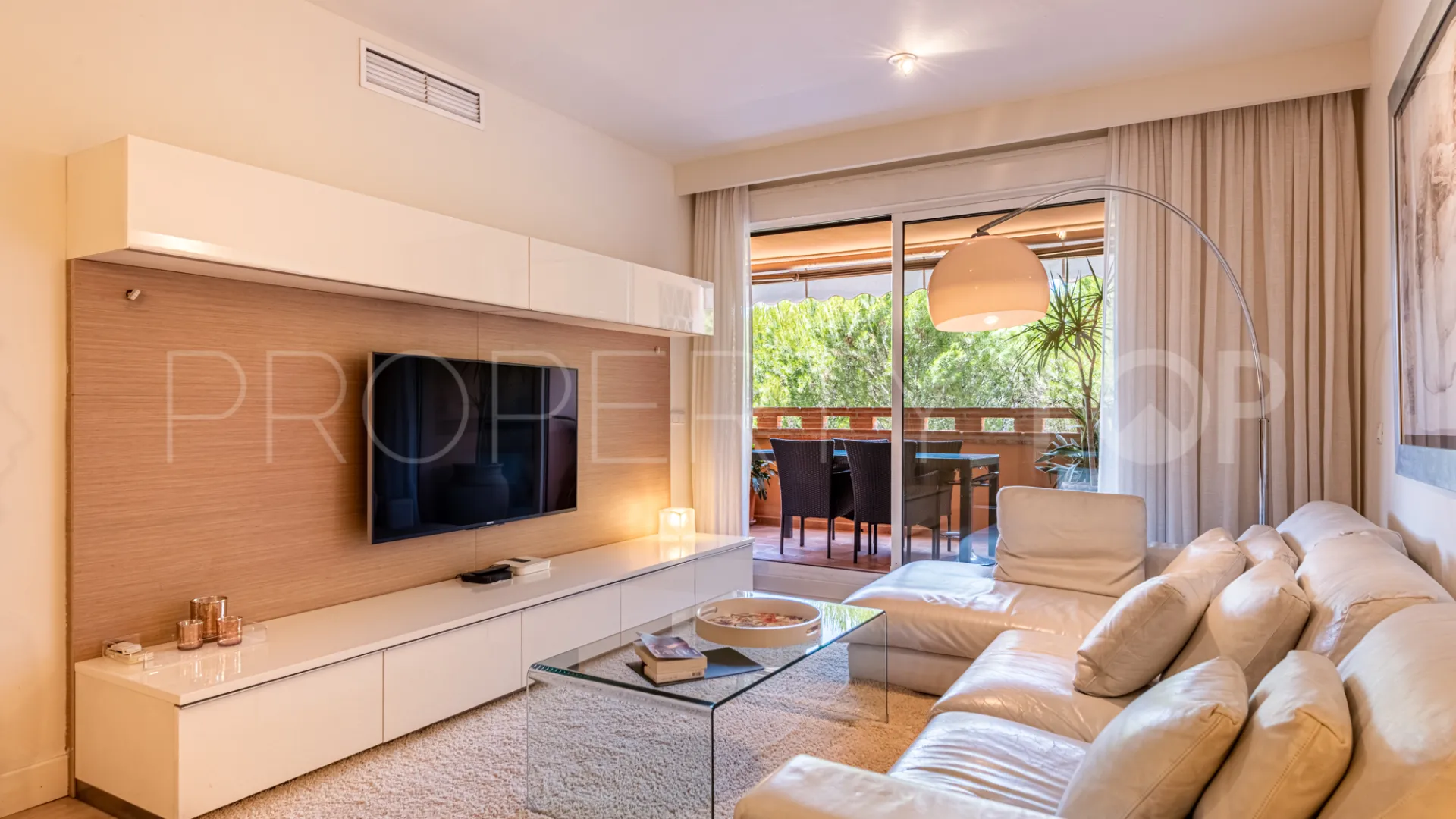 For sale apartment in Costa Nagüeles III with 3 bedrooms