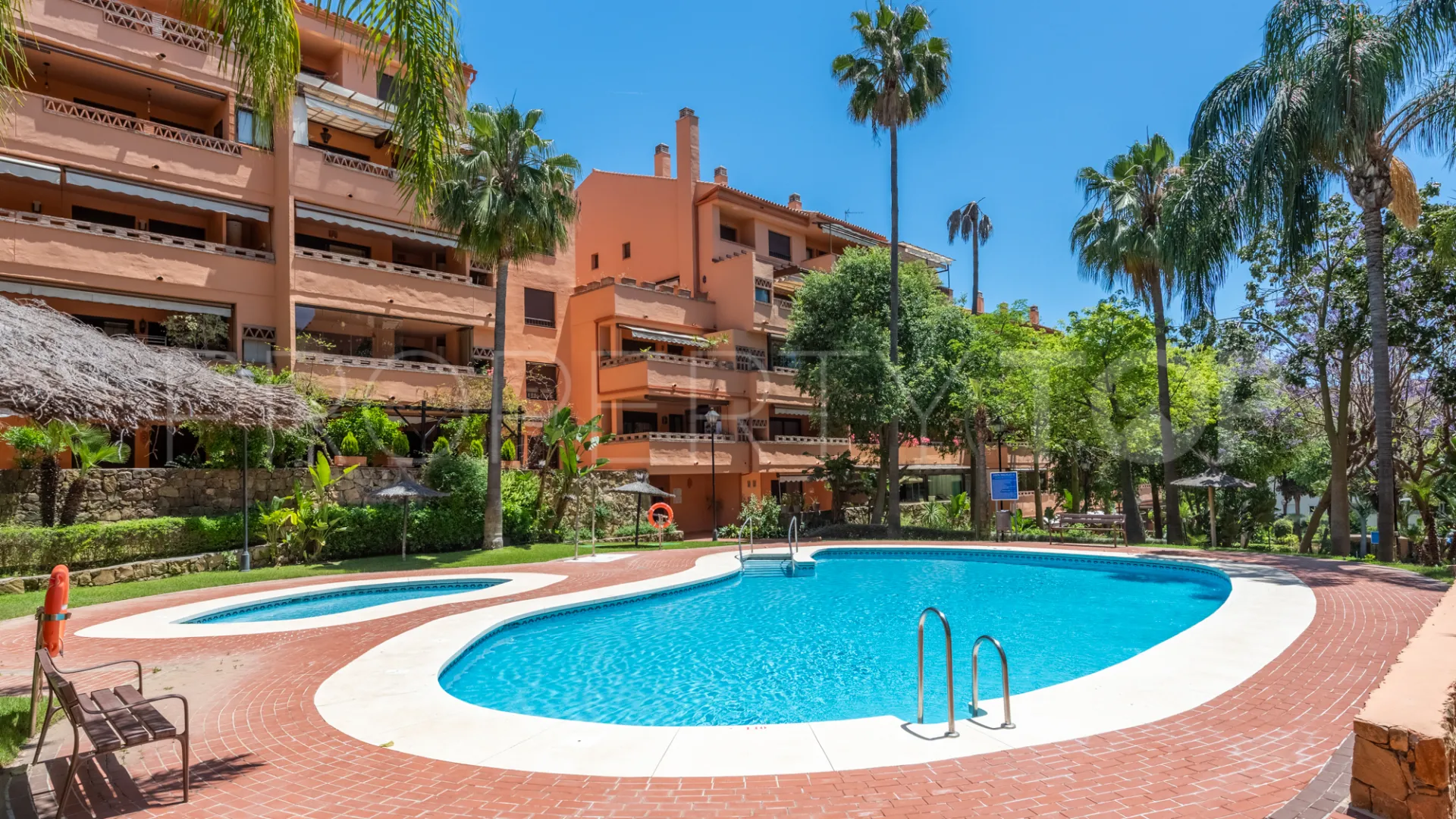 For sale apartment in Costa Nagüeles III with 3 bedrooms