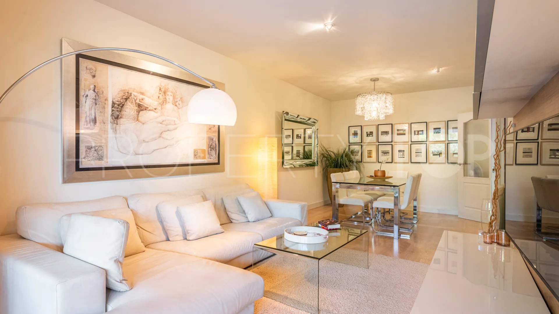 For sale apartment in Costa Nagüeles III with 3 bedrooms