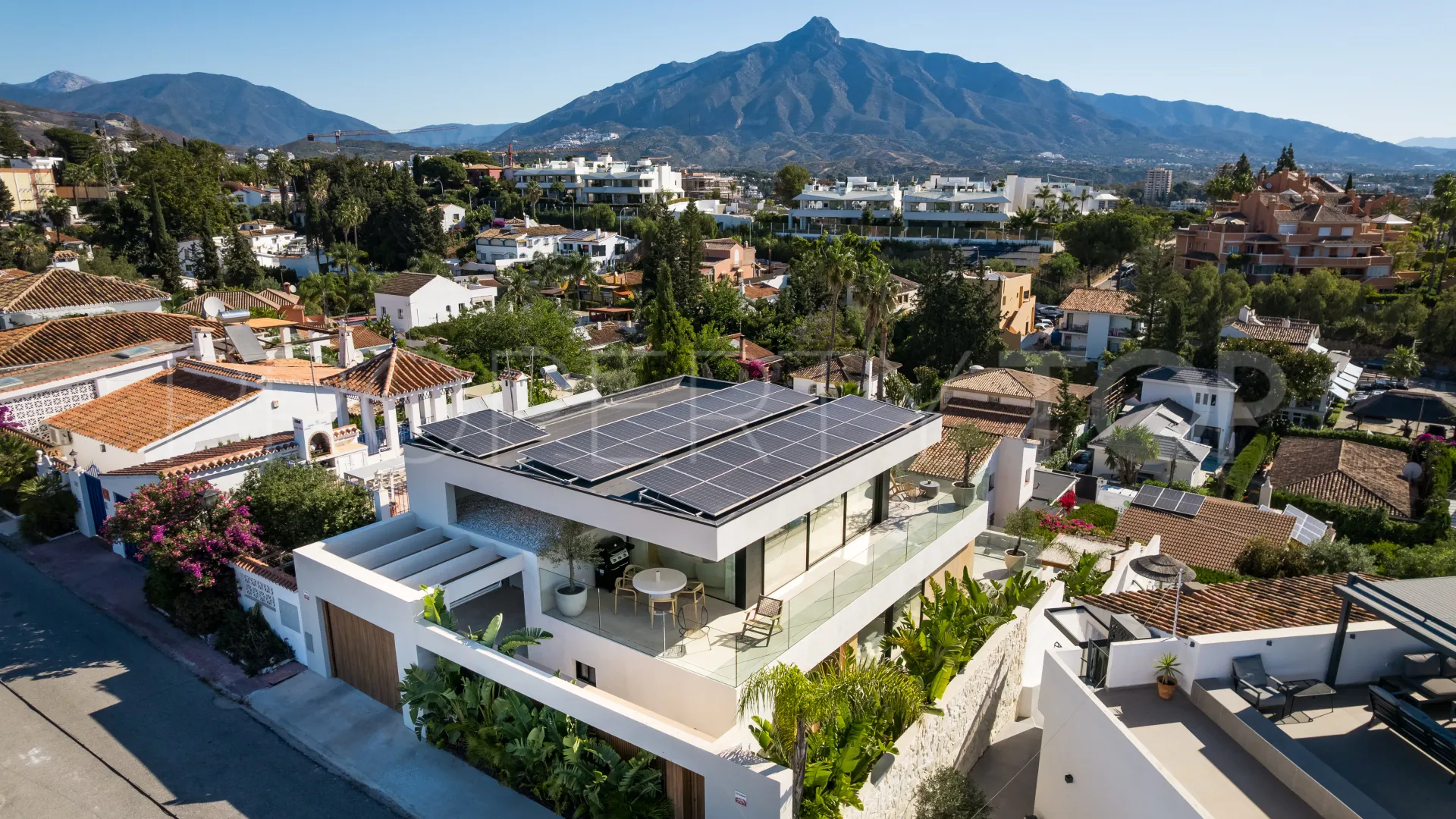Nueva Andalucia, villa con 5 dormitorios en venta