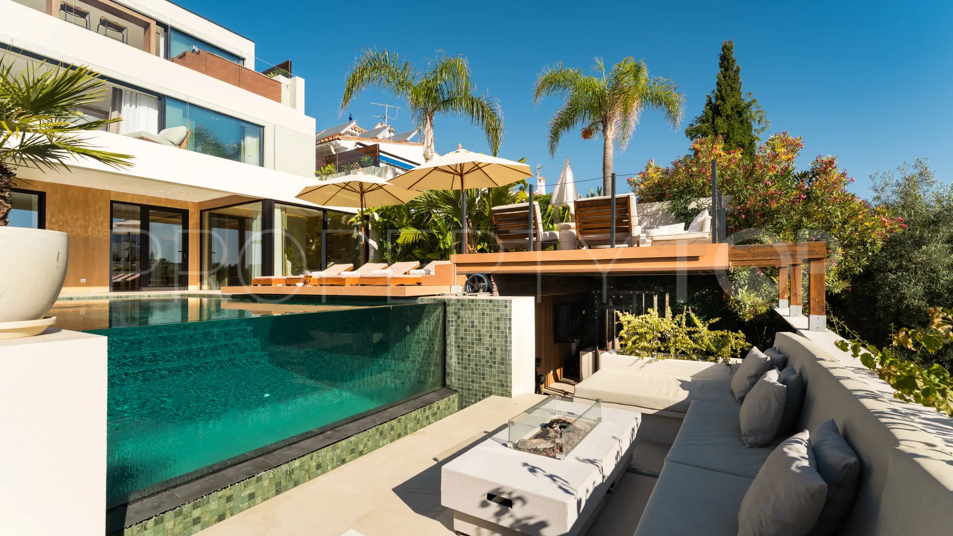 Nueva Andalucia, villa con 5 dormitorios en venta