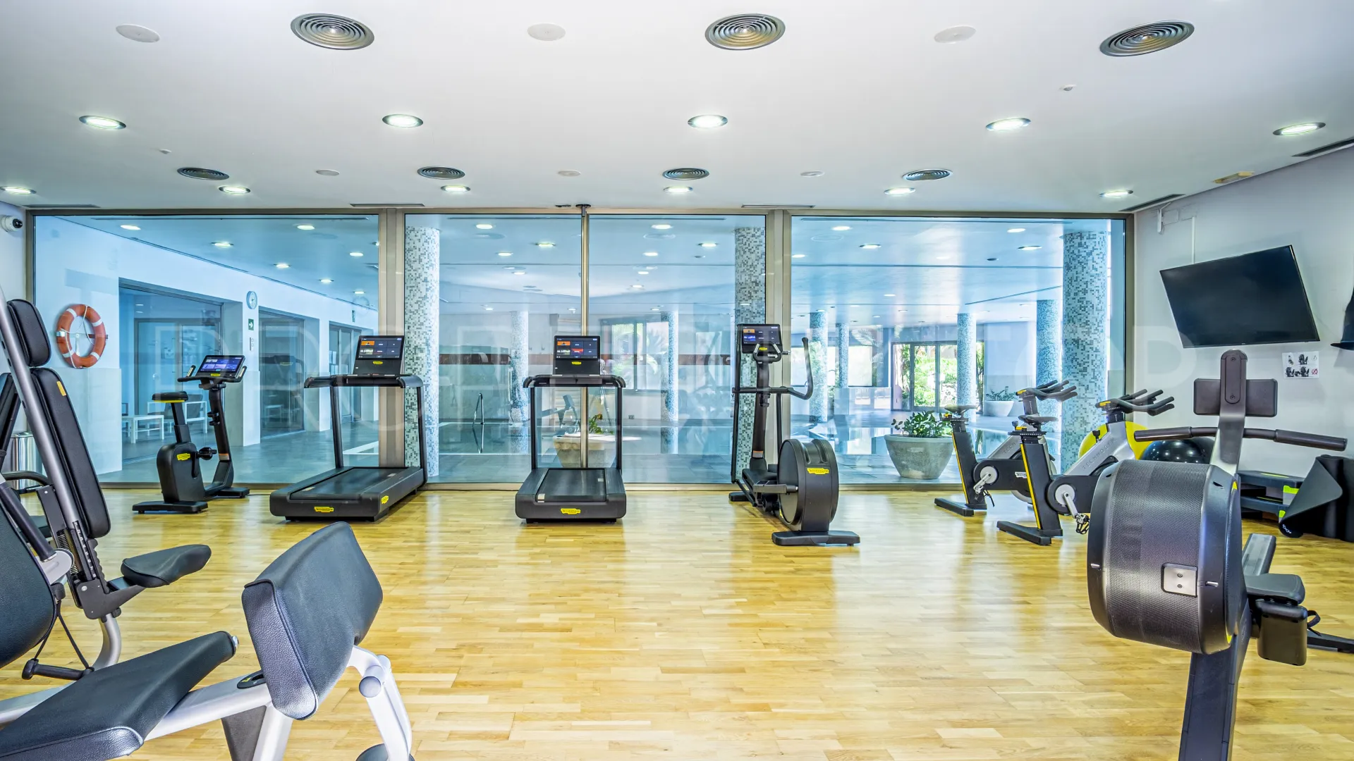 Apartment for sale in Mansion Club