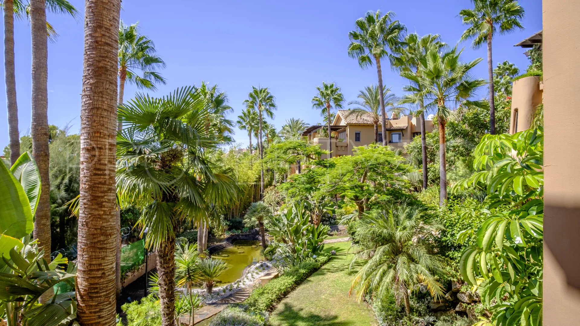 Apartment for sale in Mansion Club