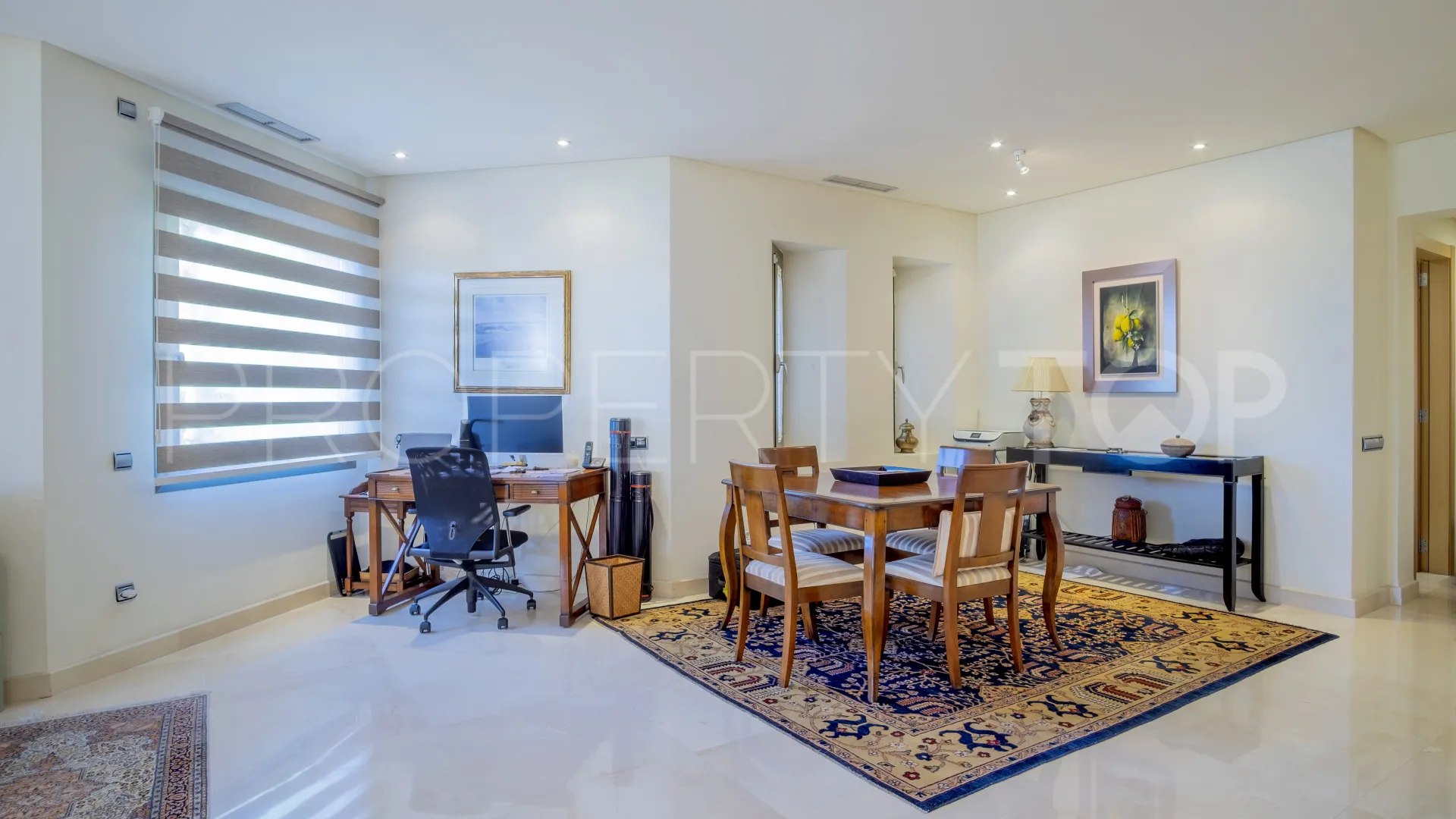 Apartment for sale in Mansion Club