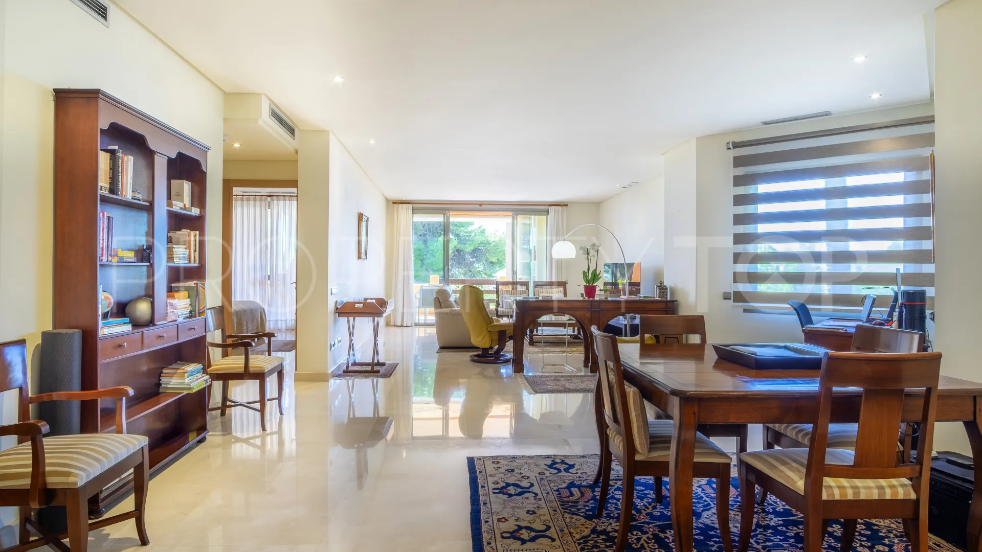 Apartment for sale in Mansion Club