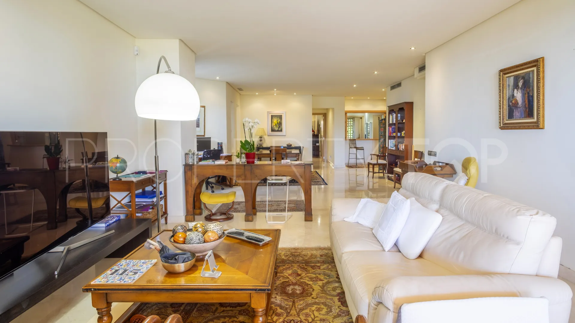 Apartment for sale in Mansion Club
