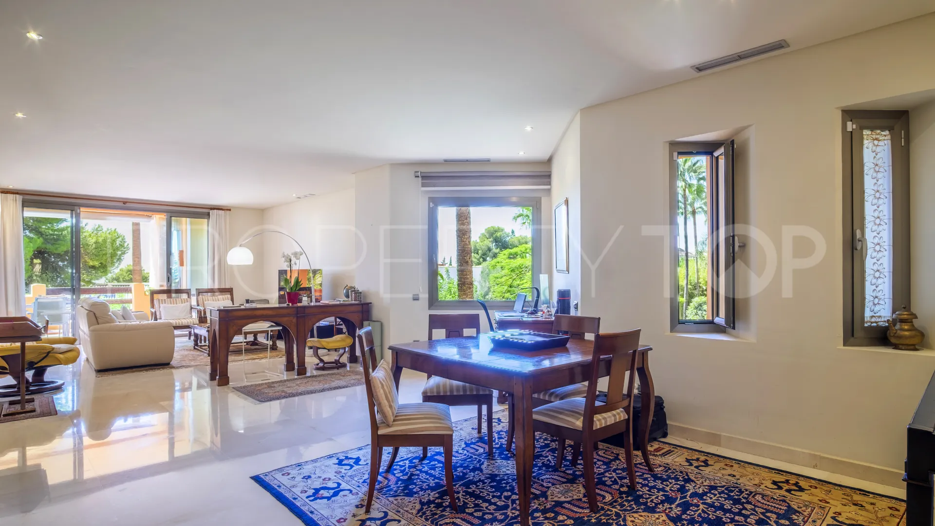 Apartment for sale in Mansion Club
