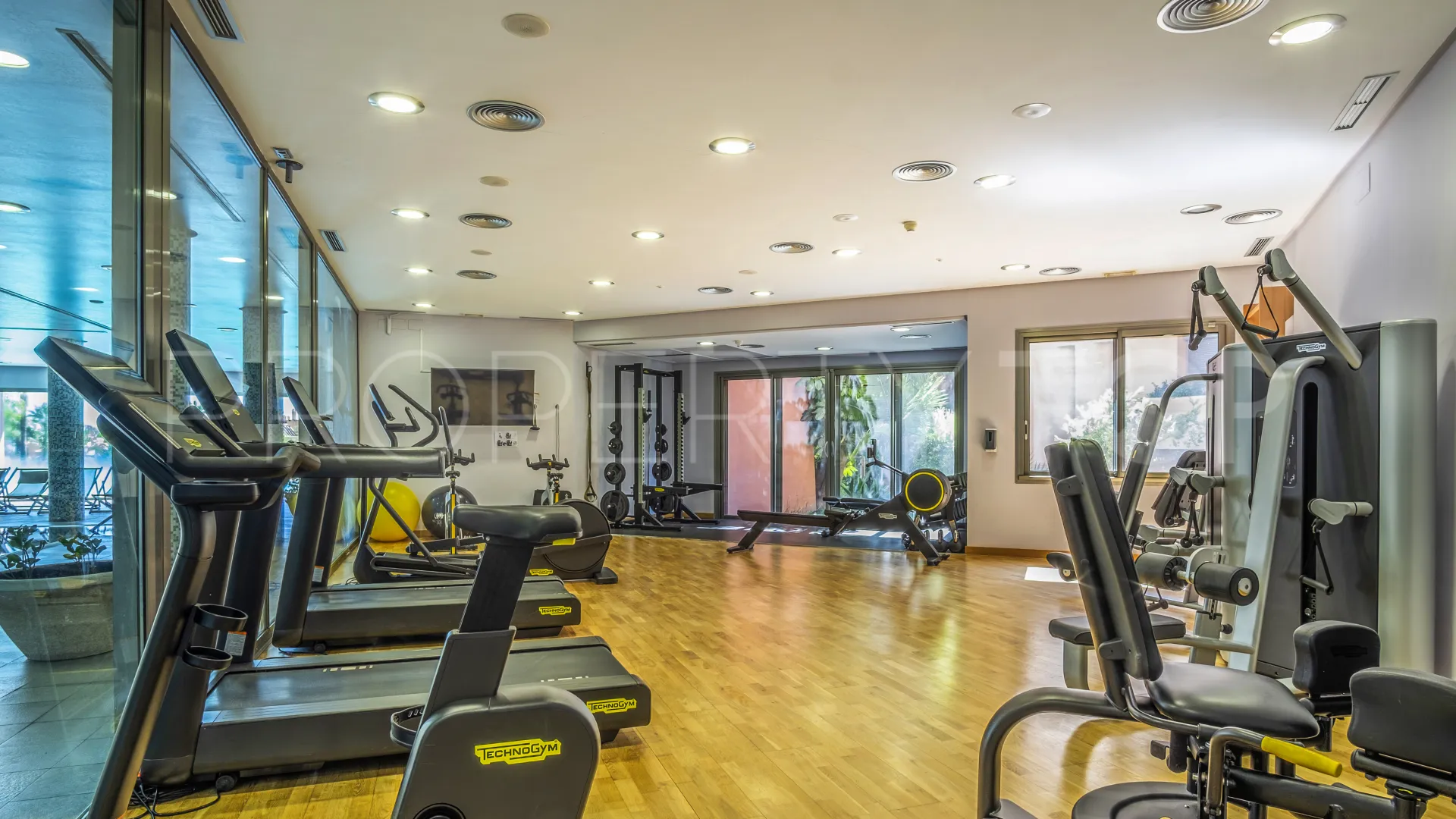 Apartment for sale in Mansion Club