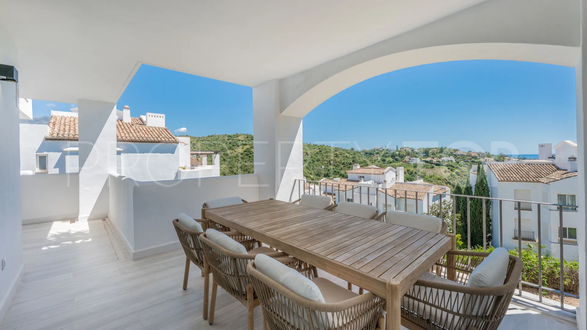 Apartamento en venta con 3 dormitorios en Altos de La Quinta