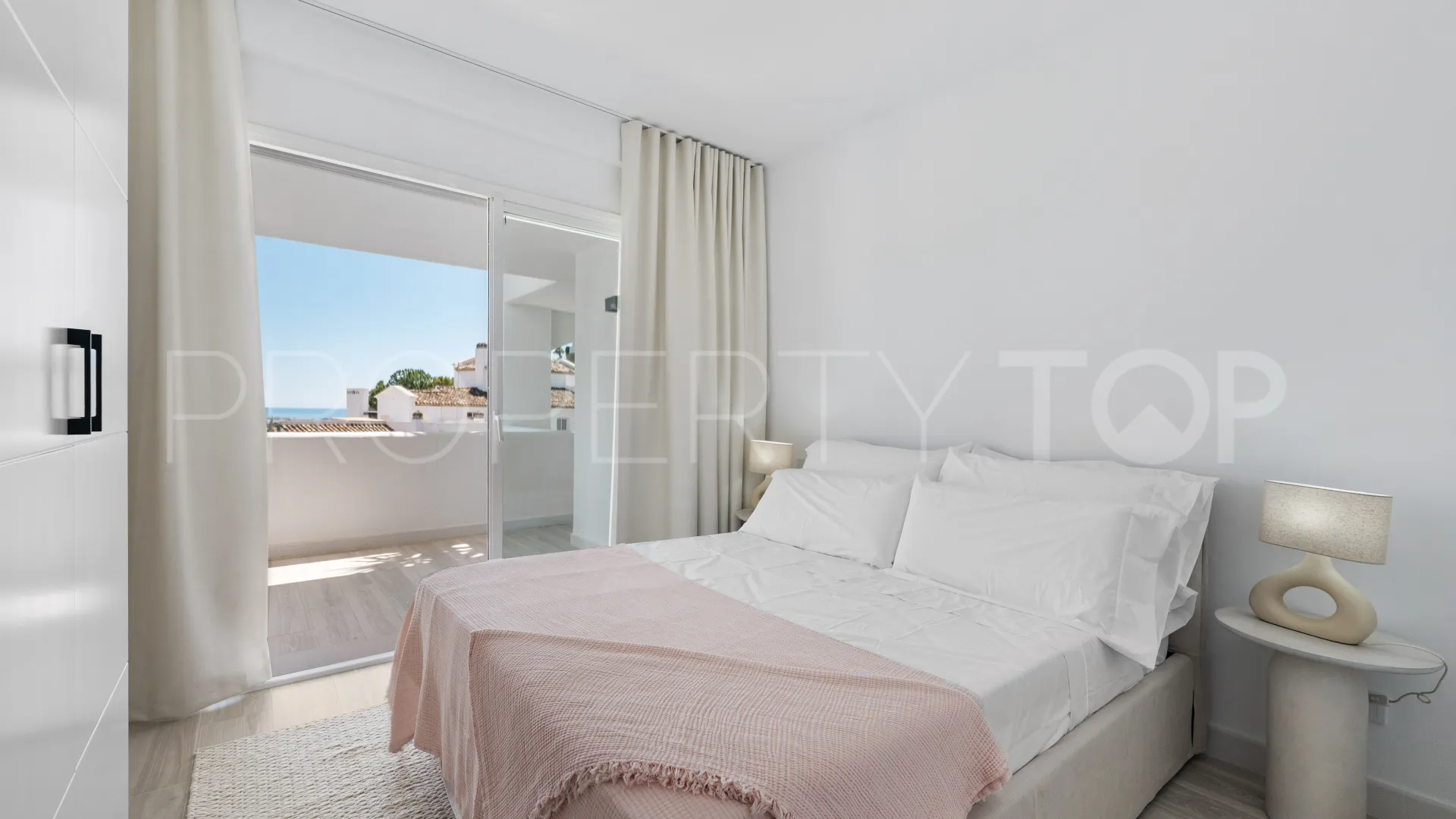 Apartamento en venta con 3 dormitorios en Altos de La Quinta
