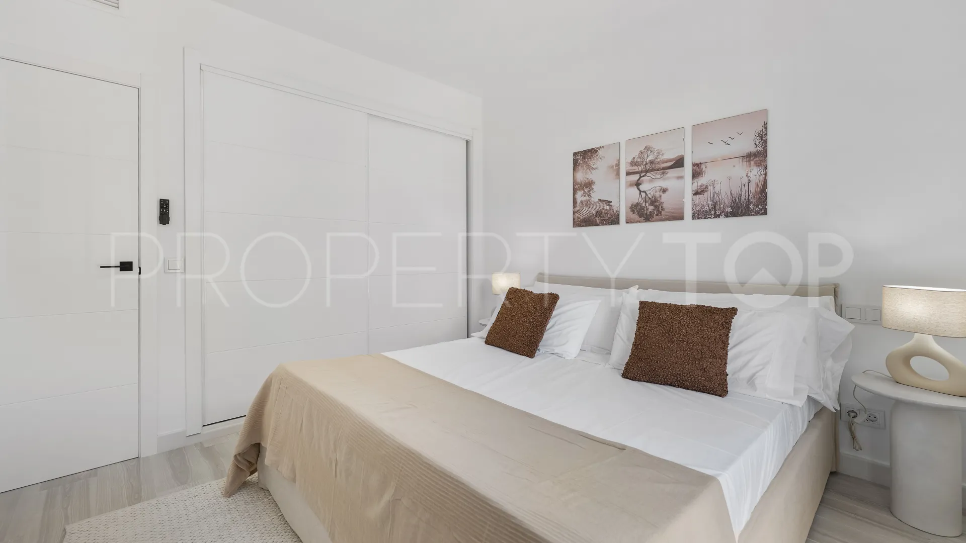 Apartamento en venta con 3 dormitorios en Altos de La Quinta