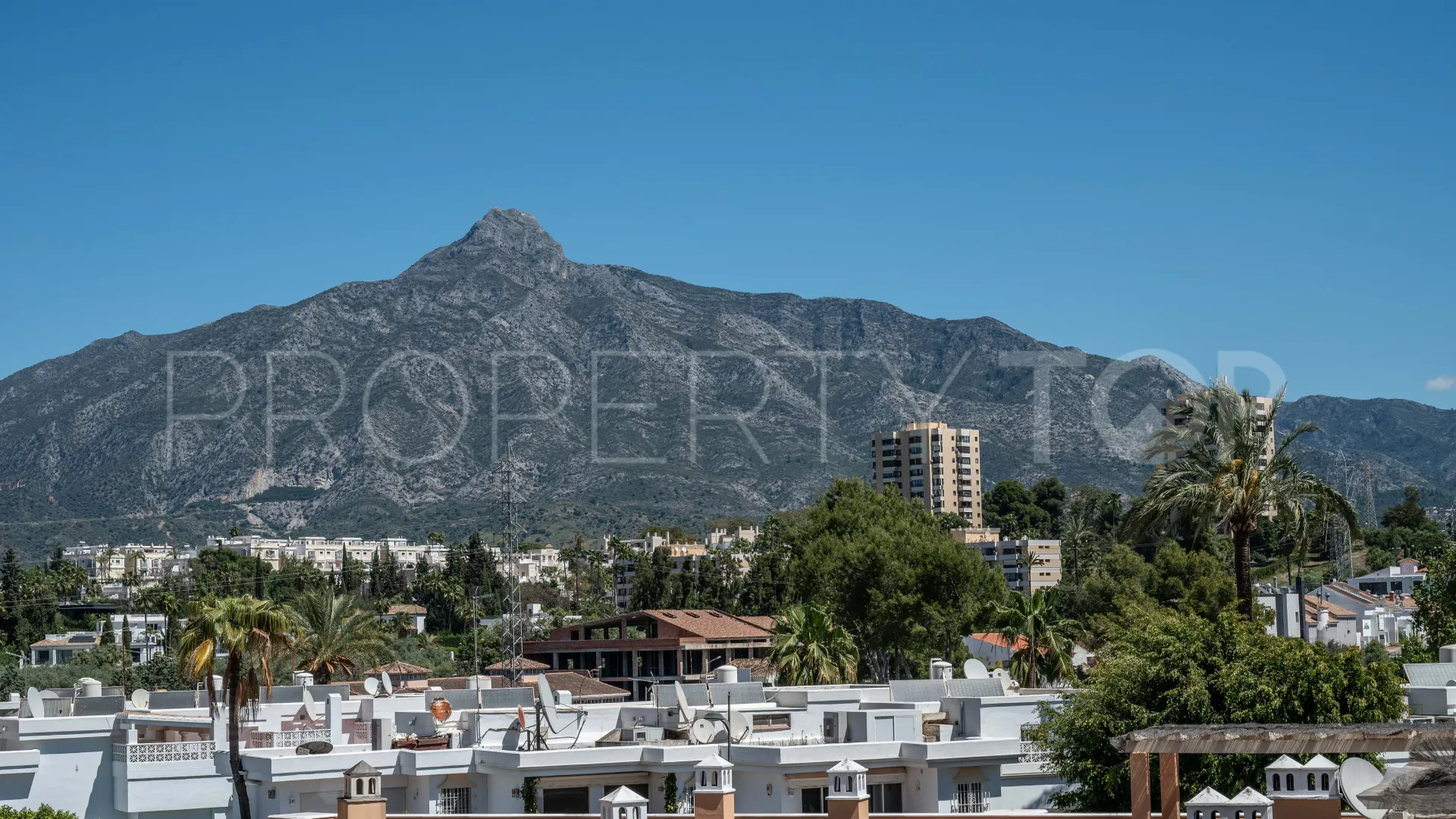 Comprar apartamento en Puerto Golf con 3 dormitorios
