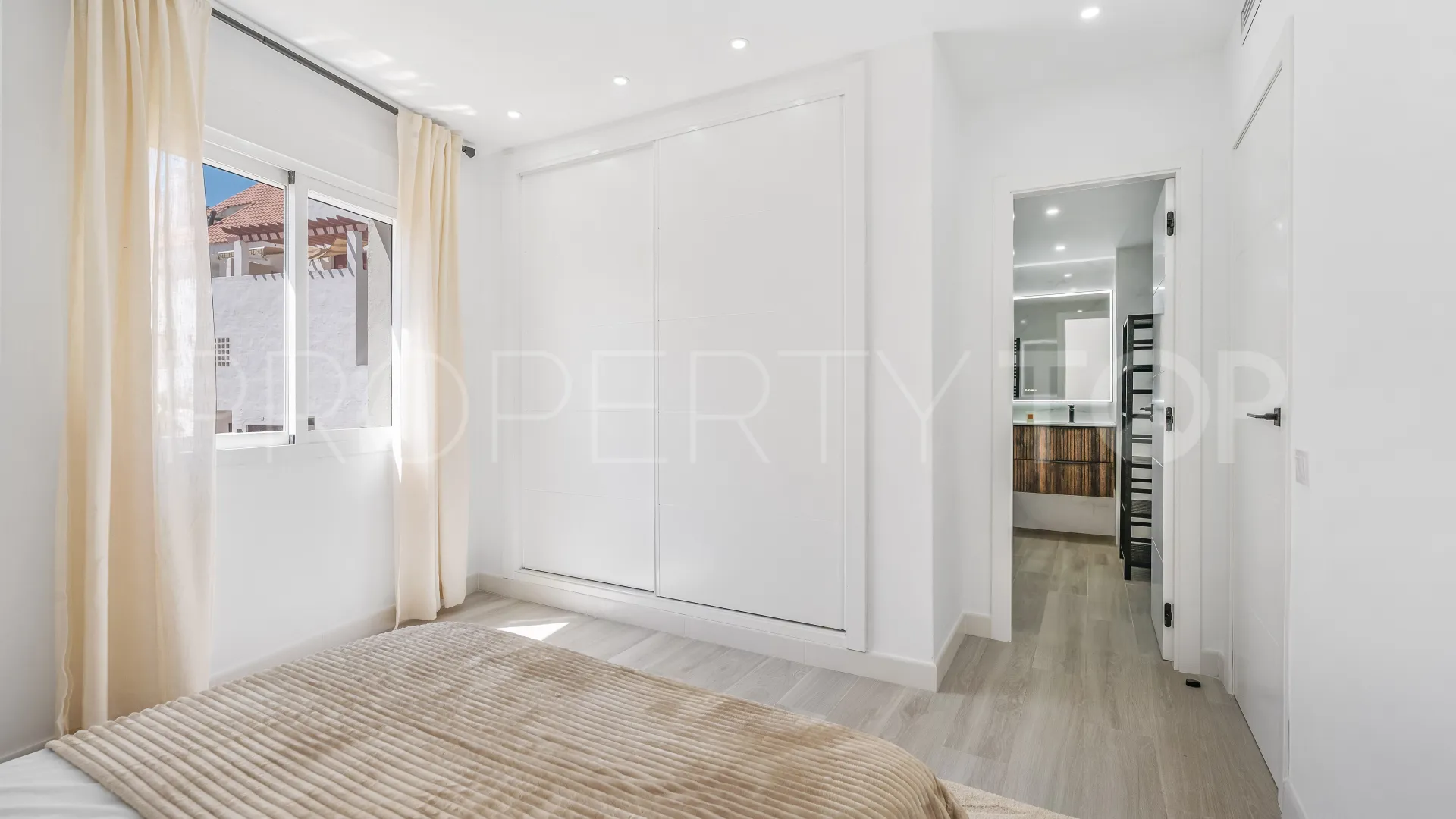 Comprar apartamento en Puerto Golf con 3 dormitorios