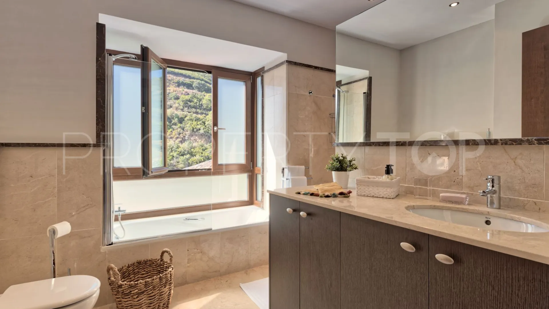 Villa en venta en Benahavis Hills Country Club