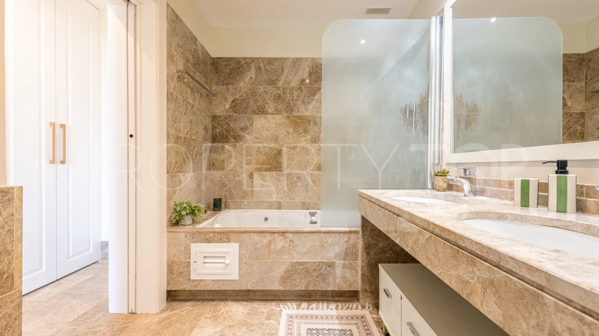 For sale duplex with 3 bedrooms in Santa Clara